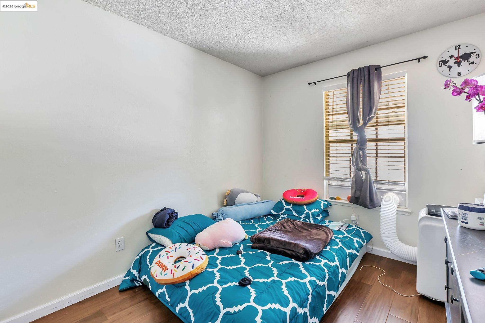 Detail Gallery Image 17 of 52 For 745 Reseda Dr, Sunnyvale,  CA 94087 - – Beds | – Baths