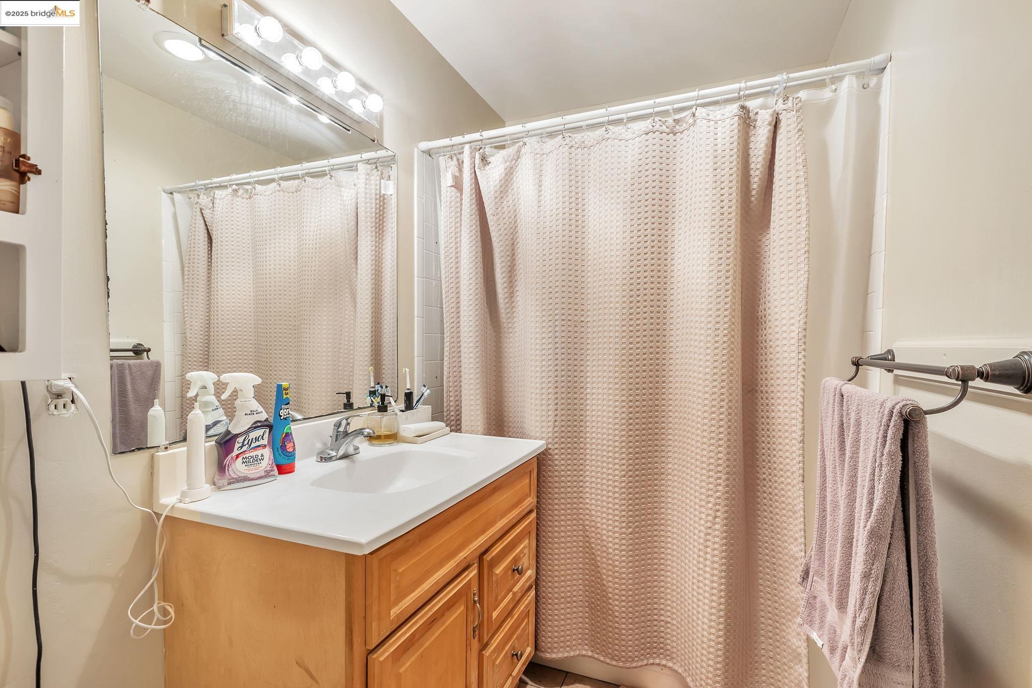 Detail Gallery Image 29 of 52 For 745 Reseda Dr, Sunnyvale,  CA 94087 - – Beds | – Baths