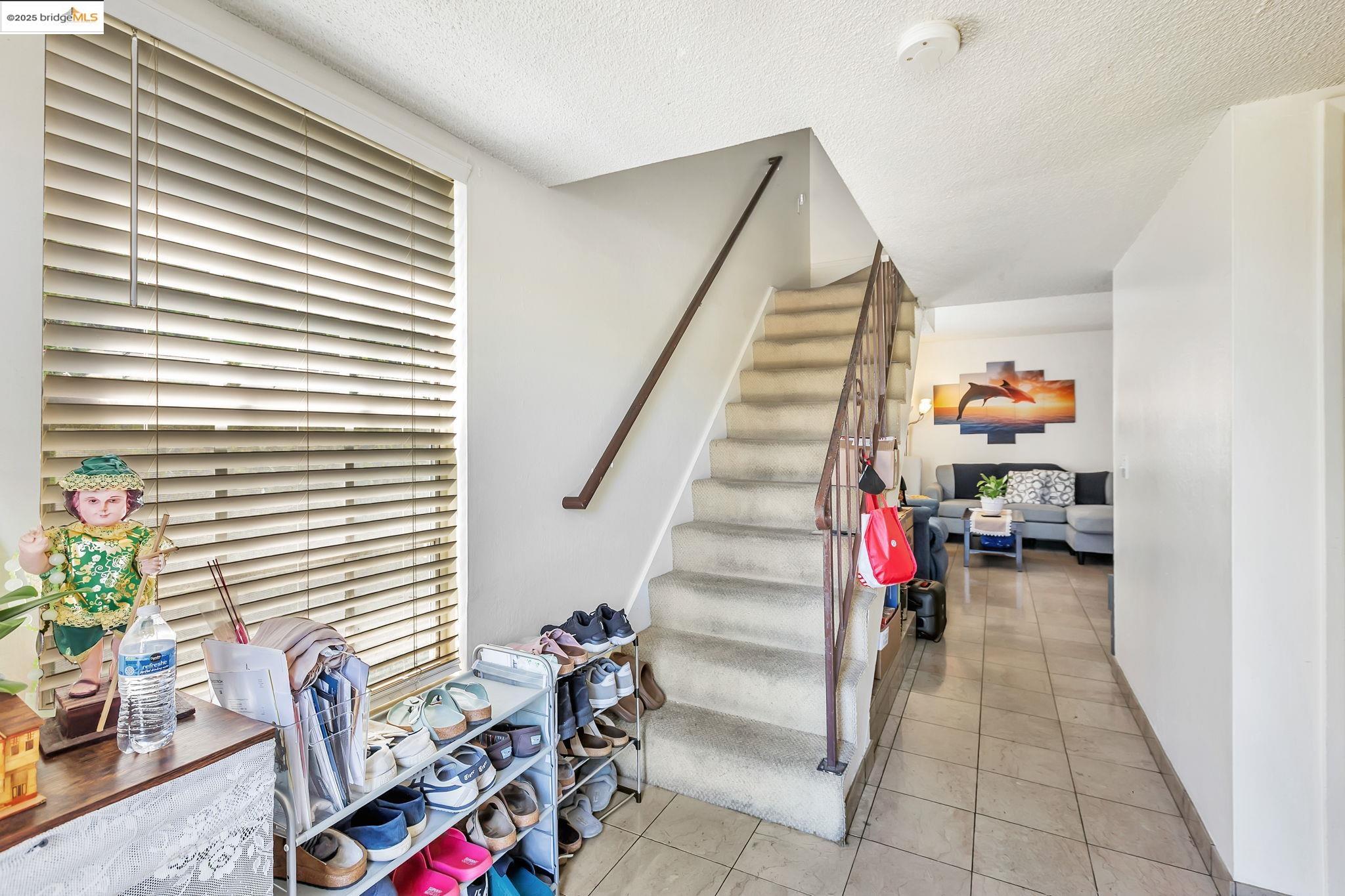 Detail Gallery Image 6 of 52 For 745 Reseda Dr, Sunnyvale,  CA 94087 - – Beds | – Baths