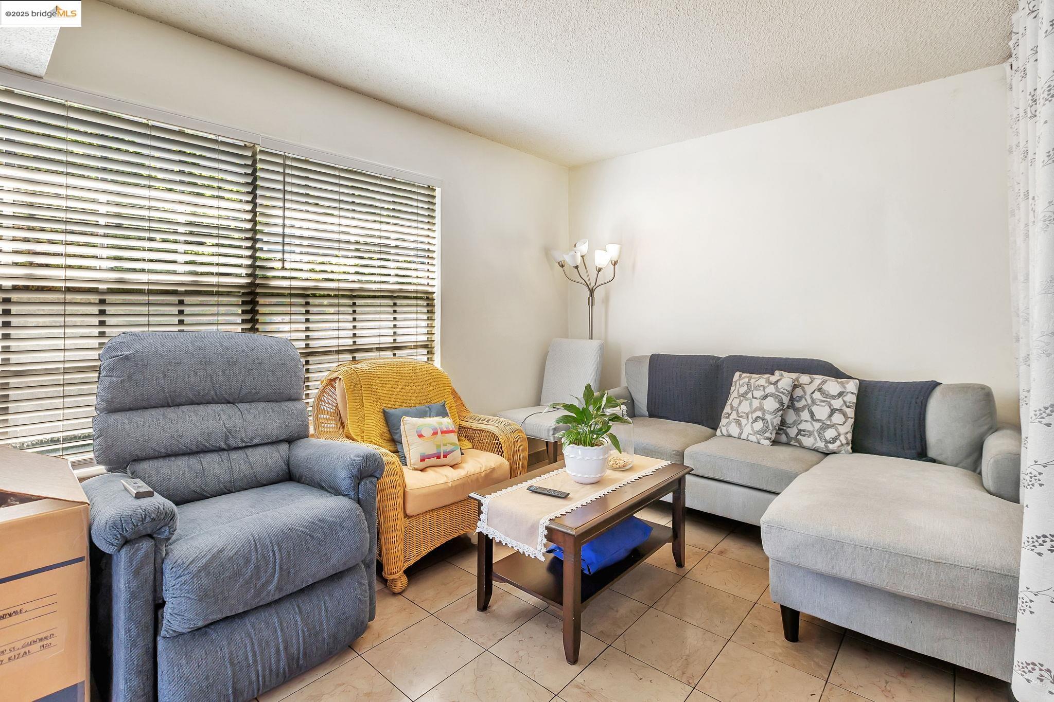 Detail Gallery Image 7 of 52 For 745 Reseda Dr, Sunnyvale,  CA 94087 - – Beds | – Baths