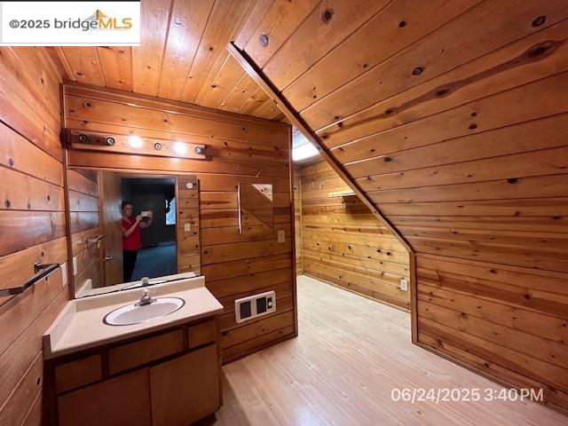 Detail Gallery Image 26 of 28 For 23282 Bluebird Hill Road, Twain Harte,  CA 95383 - 3 Beds | 3 Baths