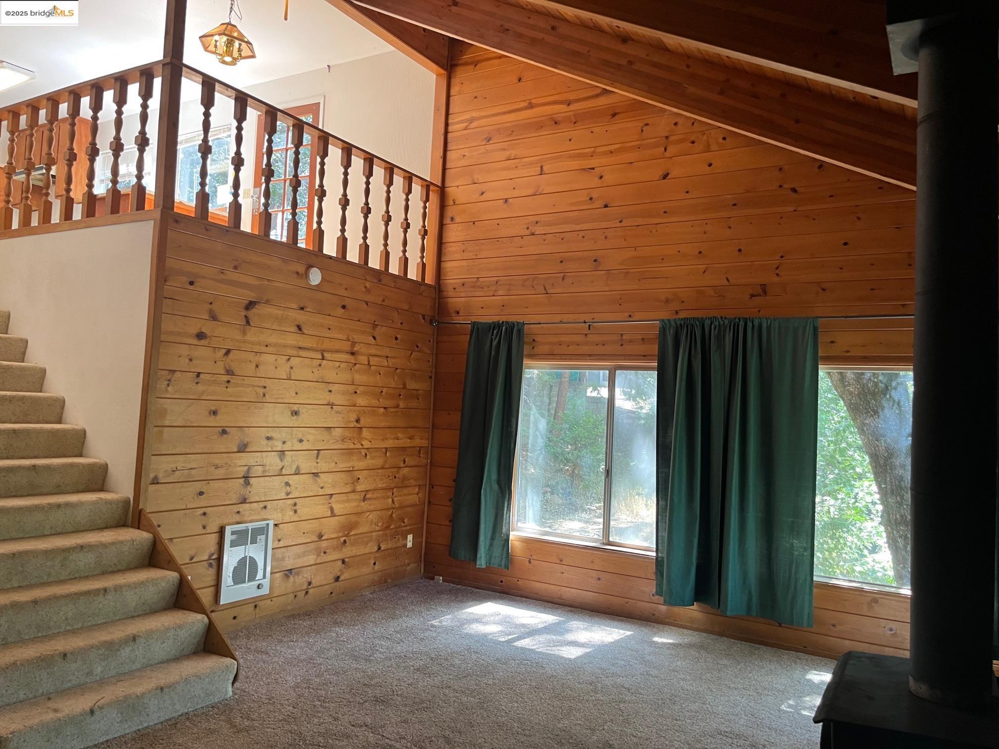 Detail Gallery Image 5 of 28 For 23282 Bluebird Hill Road, Twain Harte,  CA 95383 - 3 Beds | 3 Baths