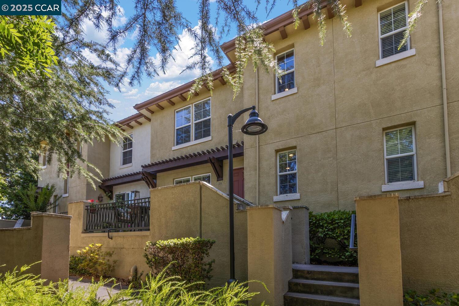 MLS: 41102705 Condo For Sale
