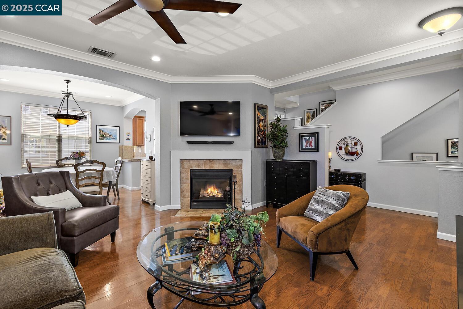Photo #5: 41102705 Listing 