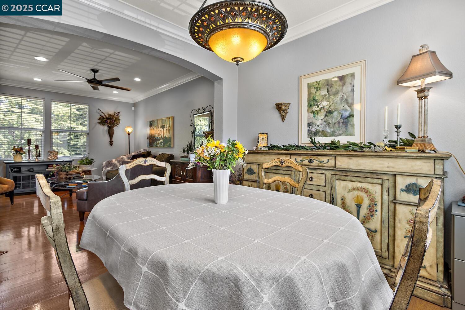 Photo #5: 41102705 Listing 