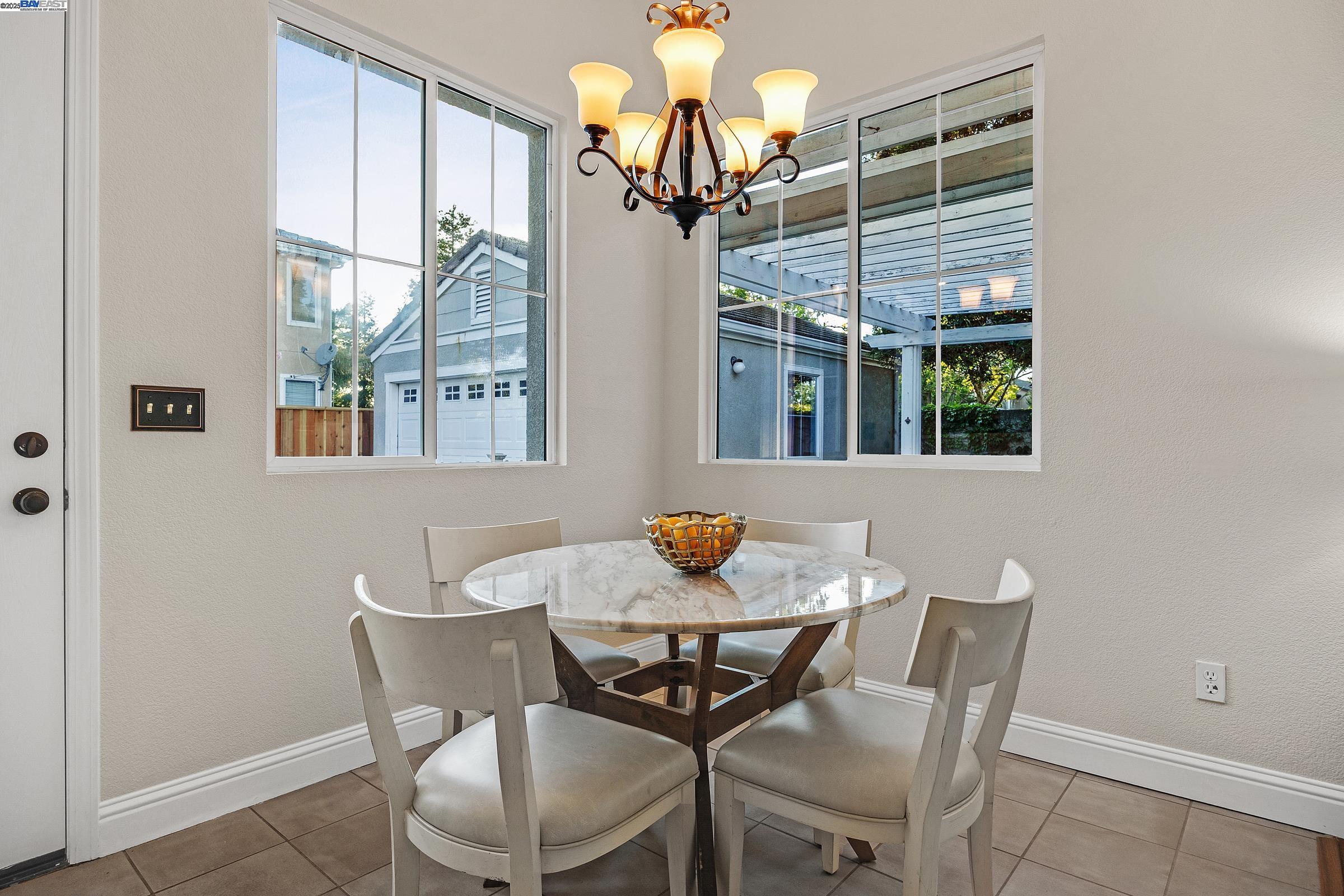 Detail Gallery Image 12 of 42 For 6424 Altamar Cir., Livermore,  CA 94550 - 4 Beds | 2 Baths