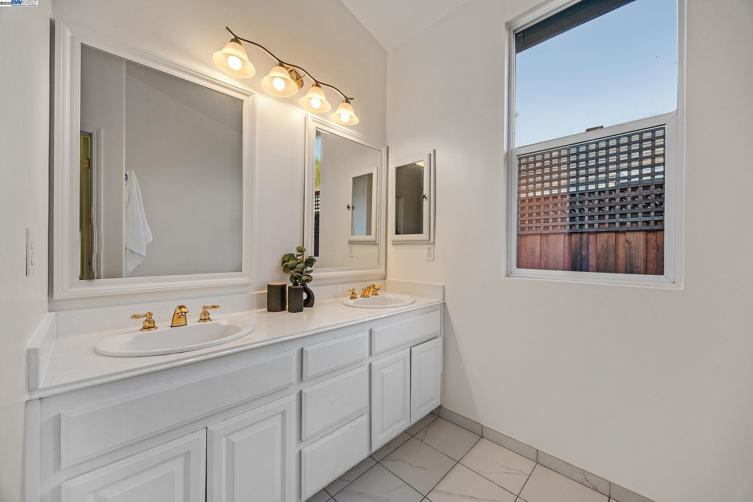 Detail Gallery Image 17 of 42 For 6424 Altamar Cir., Livermore,  CA 94550 - 4 Beds | 2 Baths