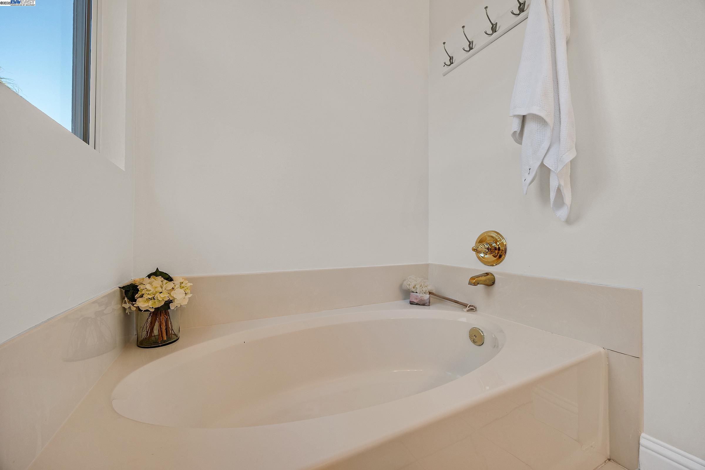 Detail Gallery Image 18 of 42 For 6424 Altamar Cir., Livermore,  CA 94550 - 4 Beds | 2 Baths