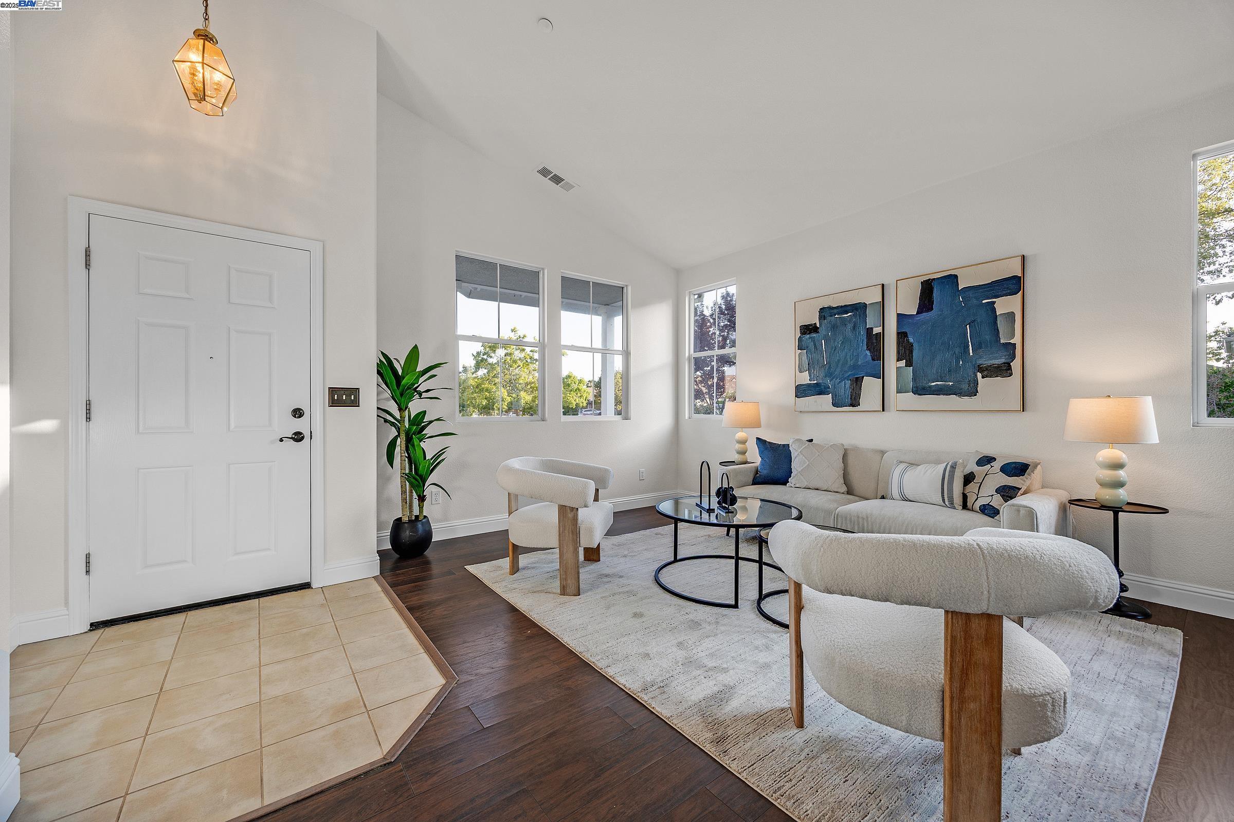 Detail Gallery Image 4 of 42 For 6424 Altamar Cir., Livermore,  CA 94550 - 4 Beds | 2 Baths