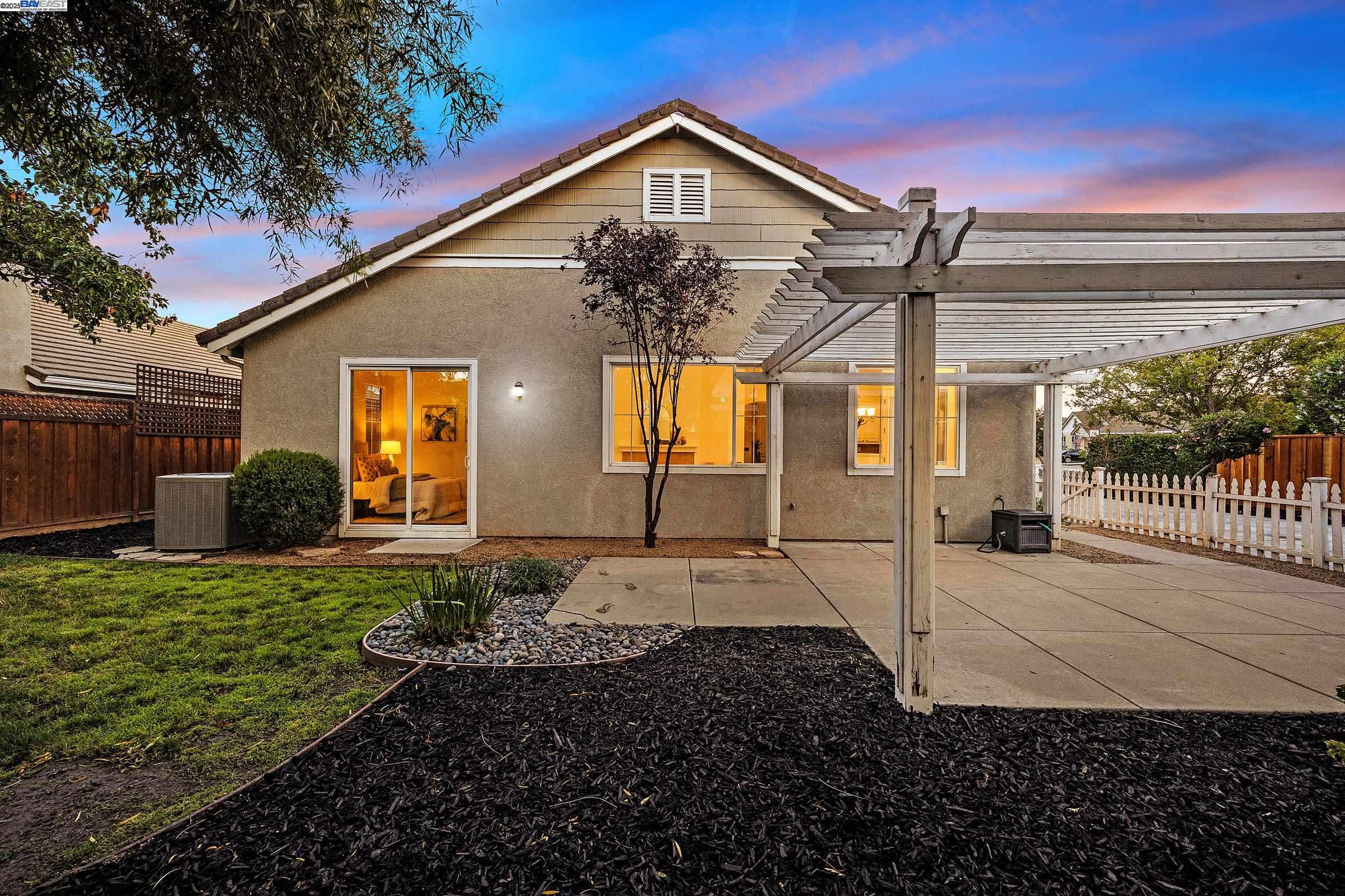 Detail Gallery Image 34 of 42 For 6424 Altamar Cir., Livermore,  CA 94550 - 4 Beds | 2 Baths