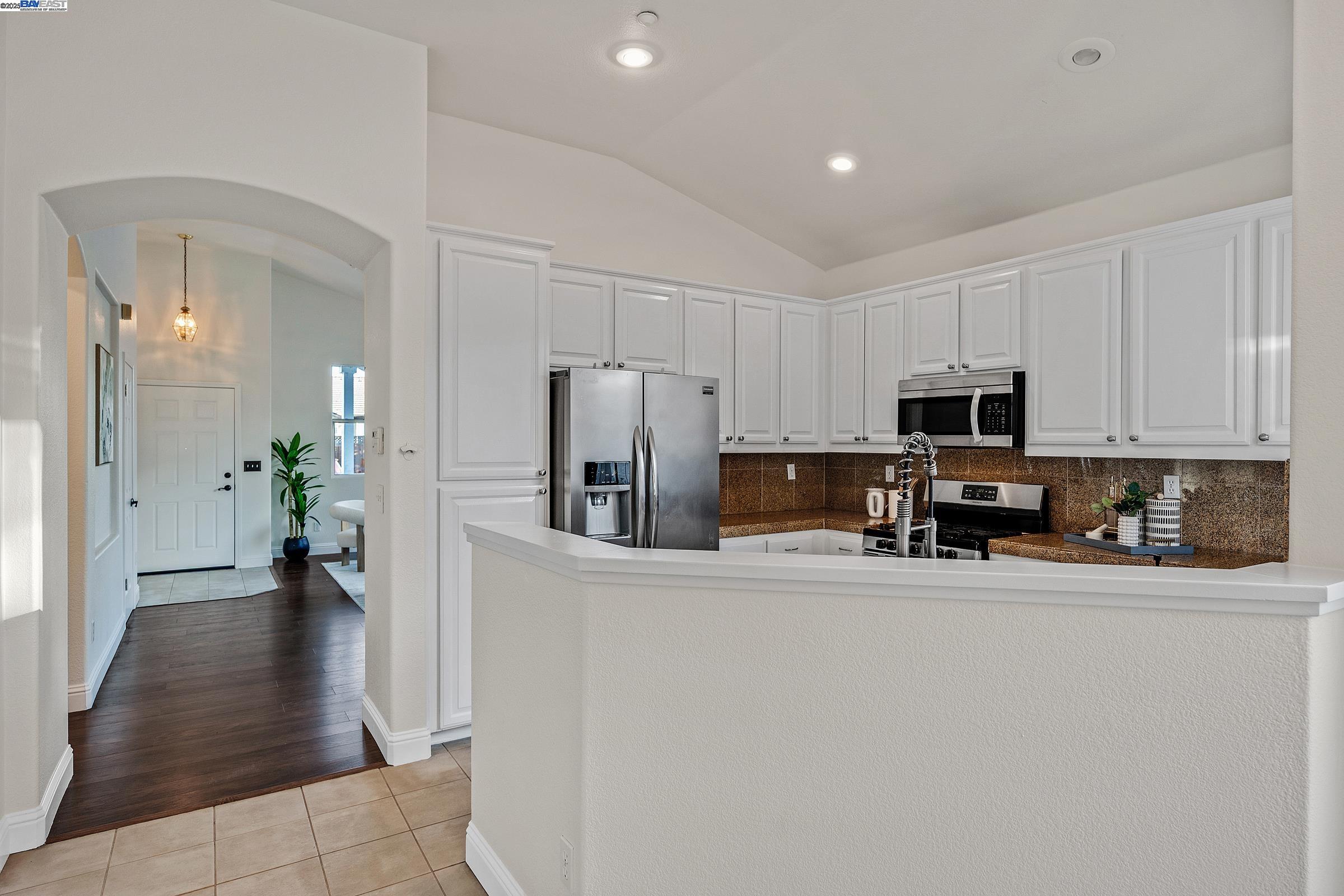 Detail Gallery Image 7 of 42 For 6424 Altamar Cir., Livermore,  CA 94550 - 4 Beds | 2 Baths