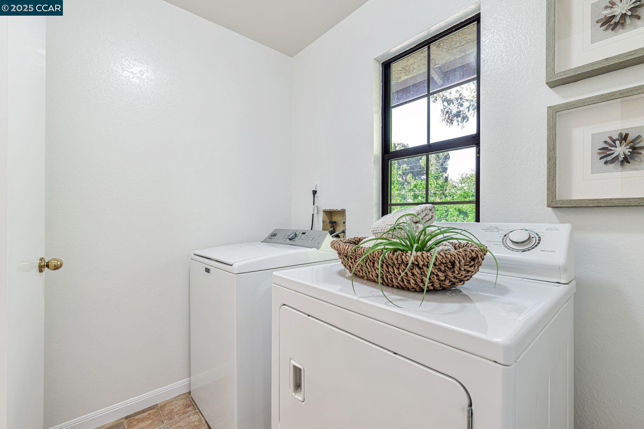 Detail Gallery Image 33 of 45 For 61 Alberta Ter, Walnut Creek,  CA 94596 - 3 Beds | 2/1 Baths