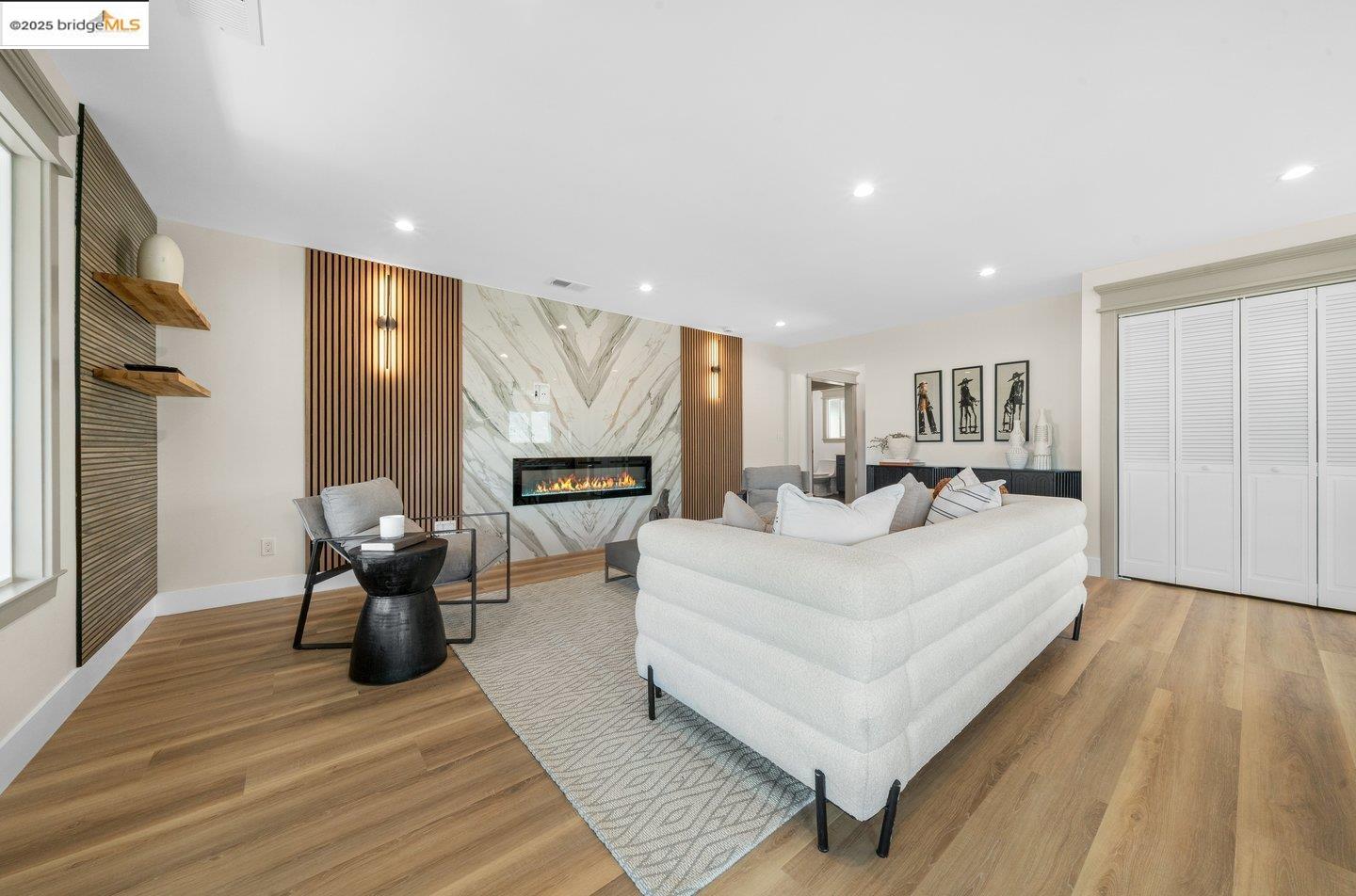 Detail Gallery Image 27 of 60 For 713 Midcrest Way, El Cerrito,  CA 94530 - 4 Beds | 4/1 Baths