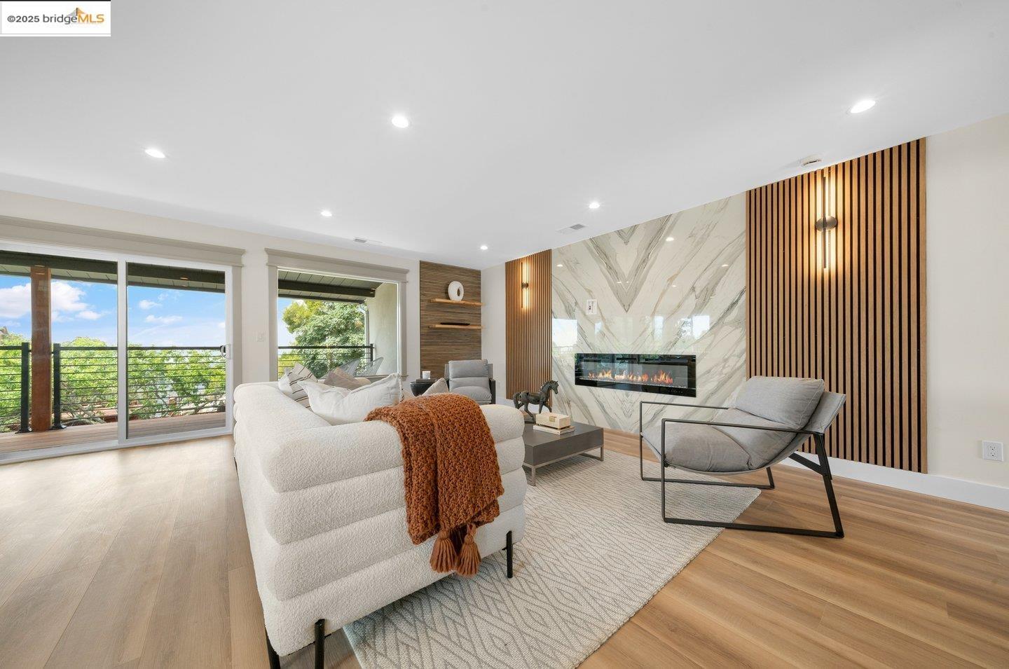 Detail Gallery Image 30 of 60 For 713 Midcrest Way, El Cerrito,  CA 94530 - 4 Beds | 4/1 Baths