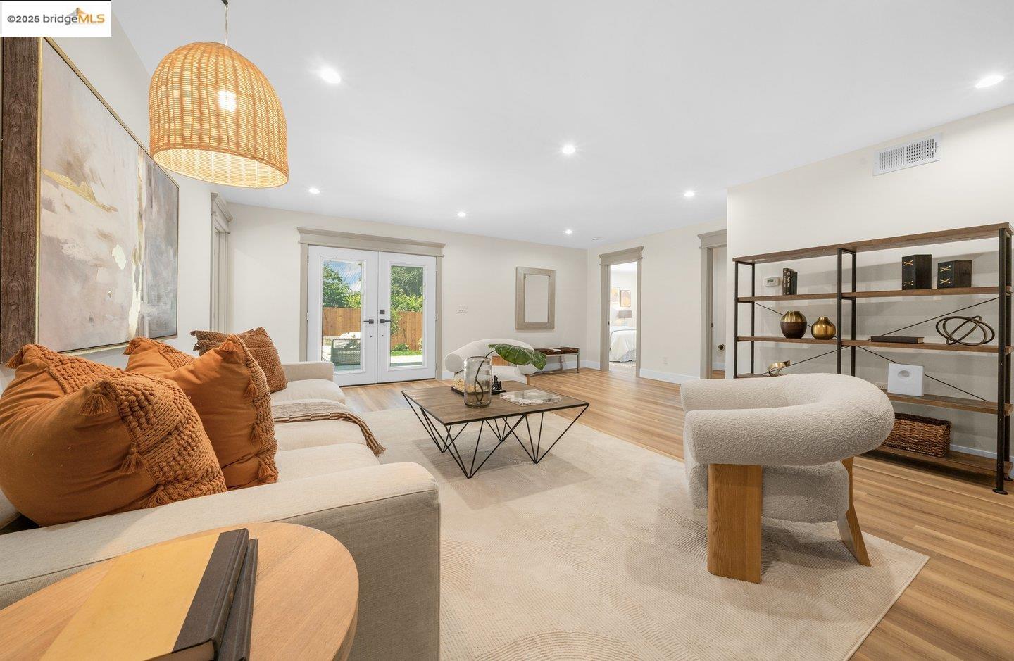 Detail Gallery Image 44 of 60 For 713 Midcrest Way, El Cerrito,  CA 94530 - 4 Beds | 4/1 Baths