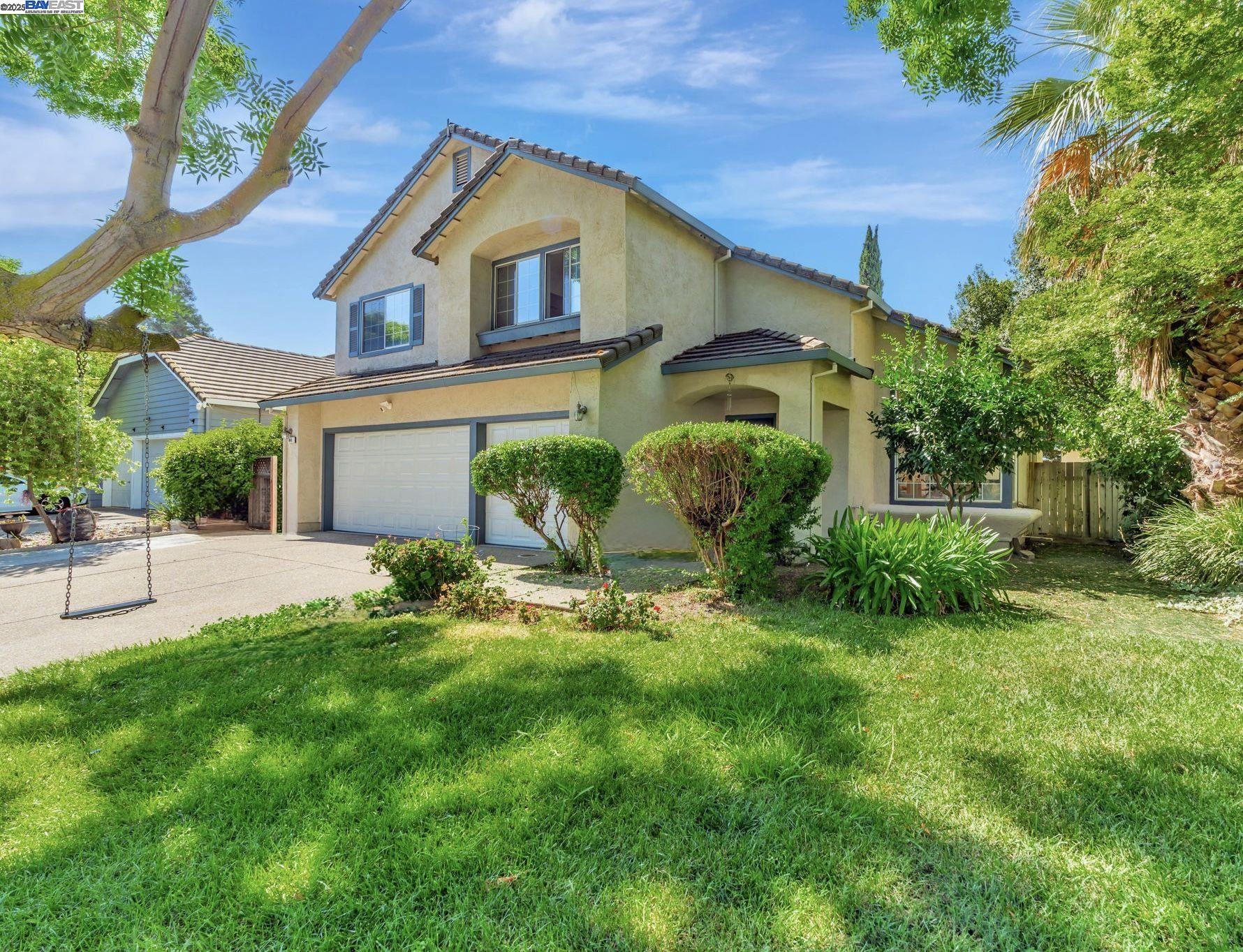 Detail Gallery Image 2 of 49 For 840 Menay Dr, Tracy,  CA 95376 - 4 Beds | 2/1 Baths