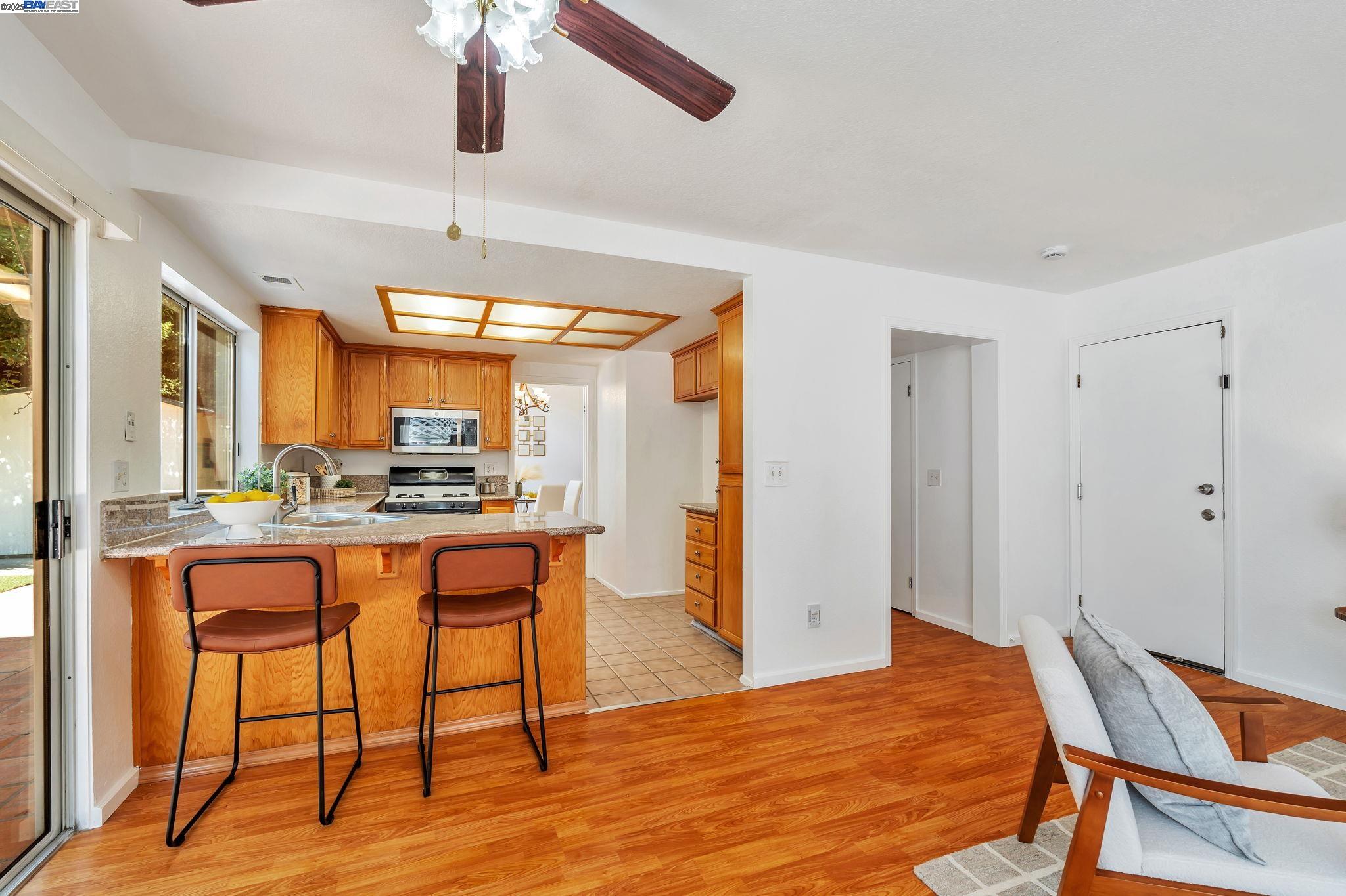 Detail Gallery Image 14 of 49 For 840 Menay Dr, Tracy,  CA 95376 - 4 Beds | 2/1 Baths