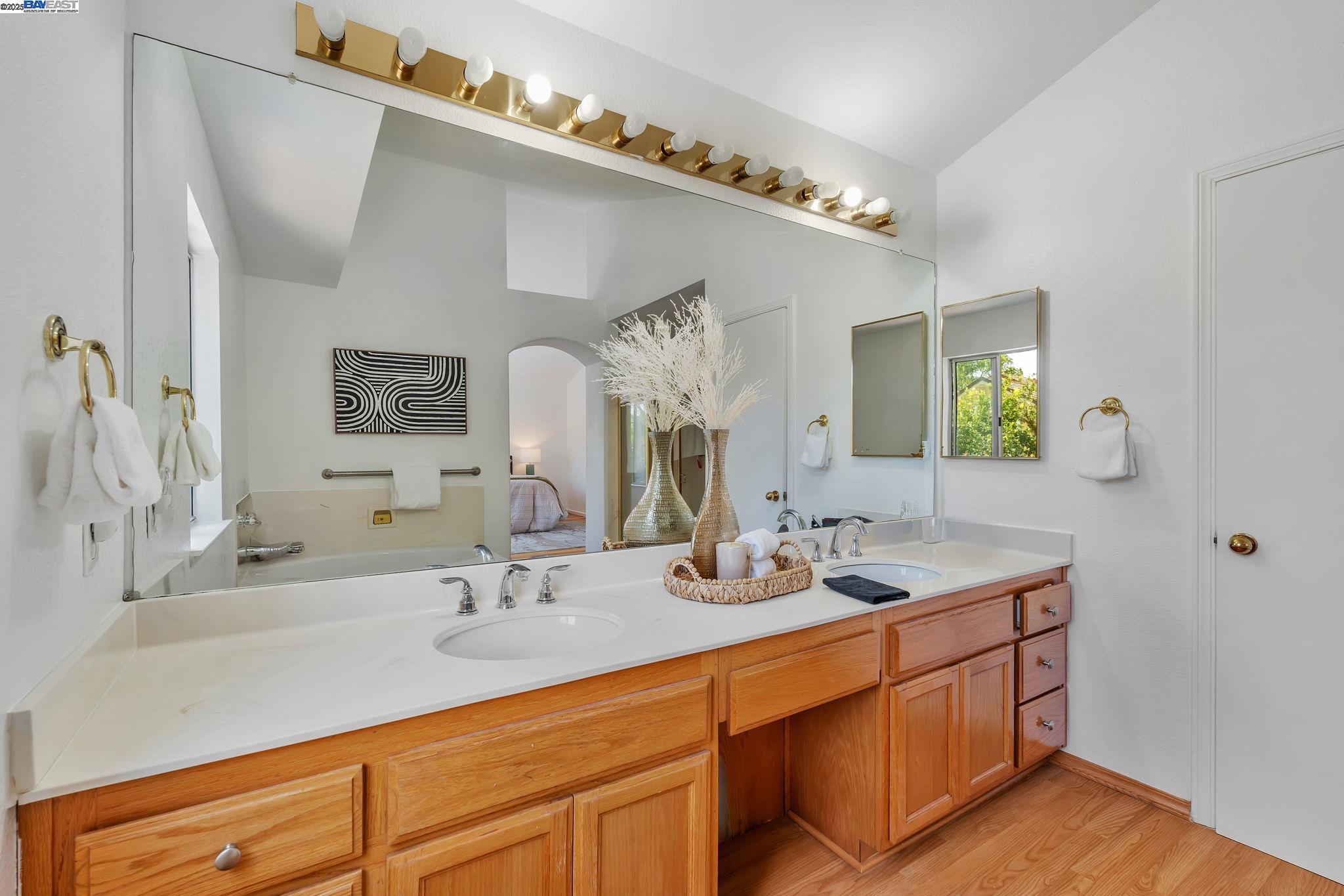 Detail Gallery Image 22 of 49 For 840 Menay Dr, Tracy,  CA 95376 - 4 Beds | 2/1 Baths