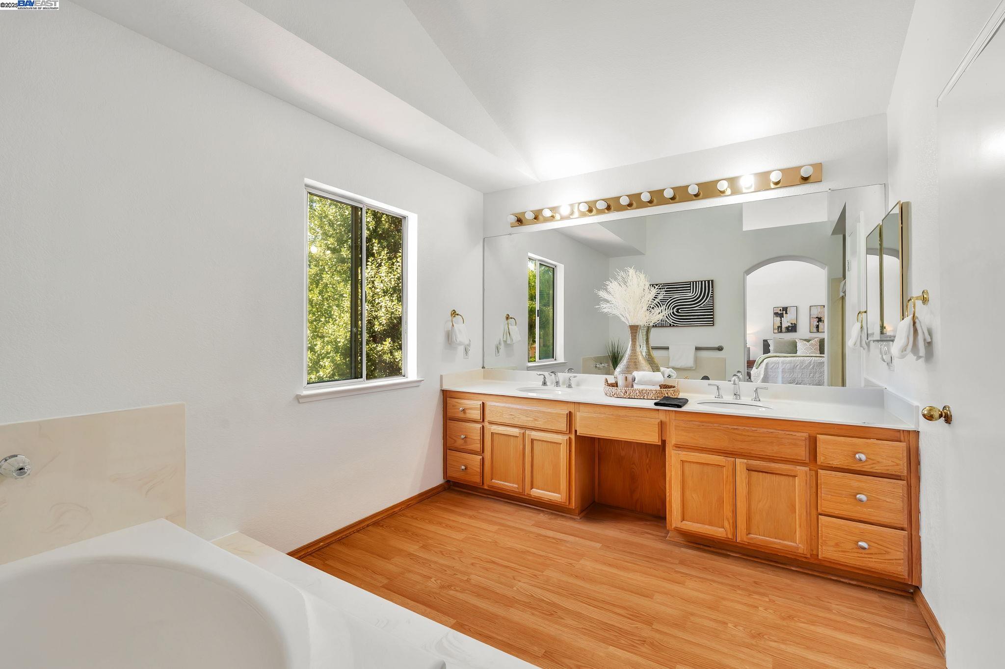 Detail Gallery Image 24 of 49 For 840 Menay Dr, Tracy,  CA 95376 - 4 Beds | 2/1 Baths