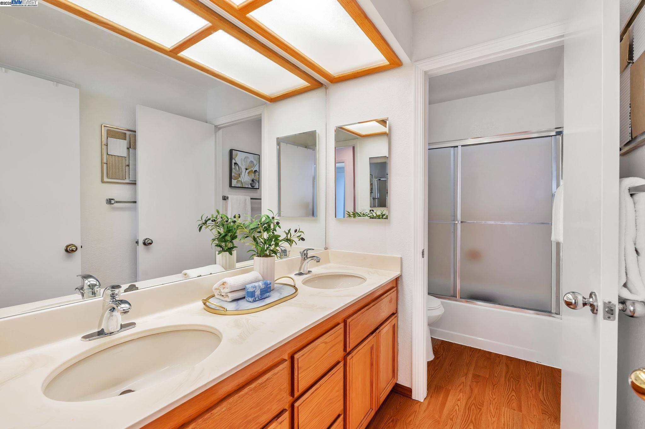 Detail Gallery Image 32 of 49 For 840 Menay Dr, Tracy,  CA 95376 - 4 Beds | 2/1 Baths