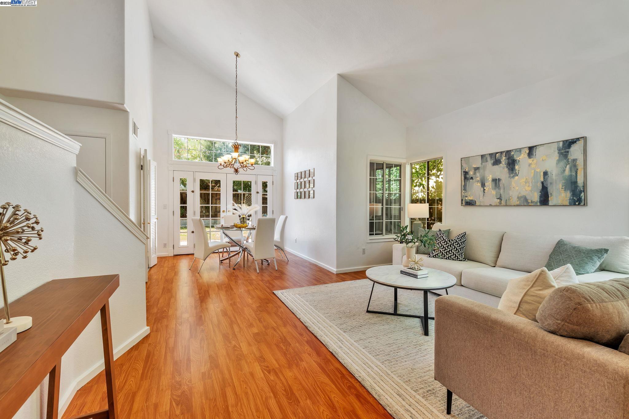 Detail Gallery Image 5 of 49 For 840 Menay Dr, Tracy,  CA 95376 - 4 Beds | 2/1 Baths