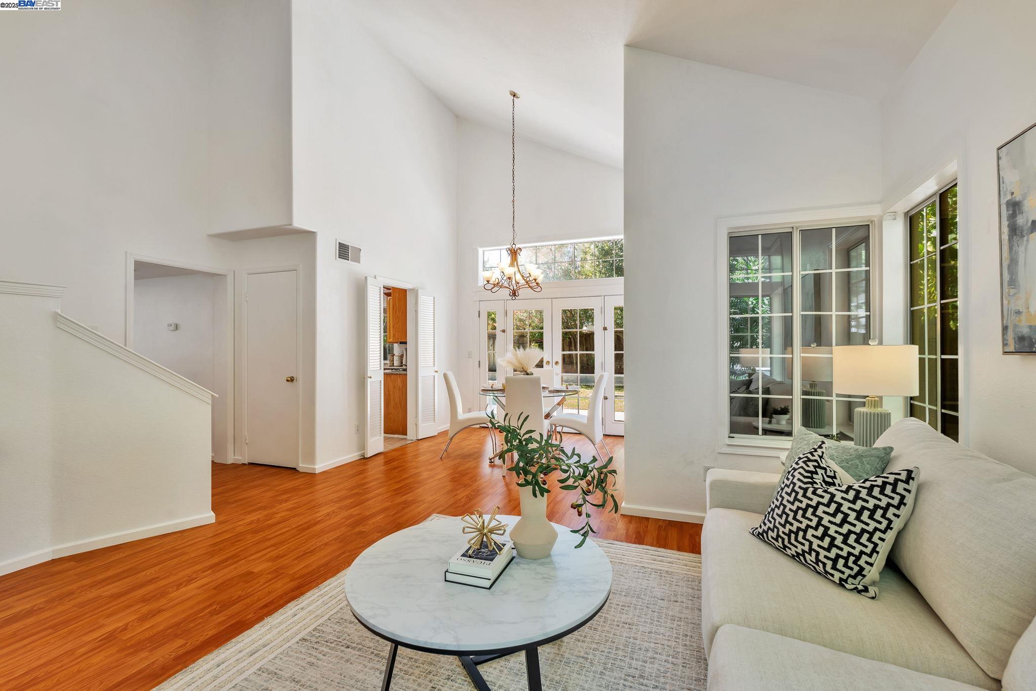 Detail Gallery Image 9 of 49 For 840 Menay Dr, Tracy,  CA 95376 - 4 Beds | 2/1 Baths