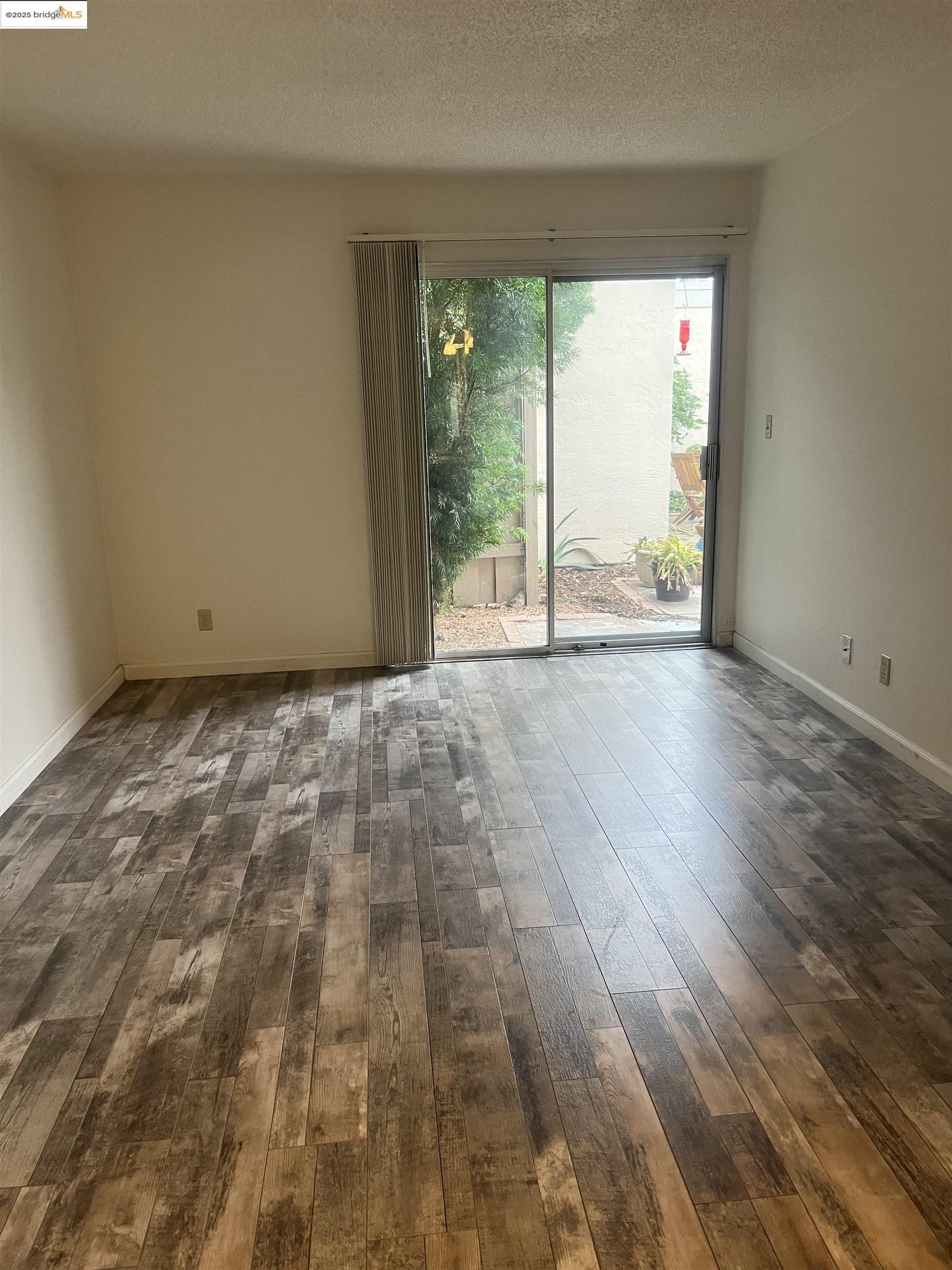 14 Long Creek Cir, Clayton, California 94517, 2 Bedrooms Bedrooms, 6 Rooms Rooms,2 BathroomsBathrooms,Residential Lease,For Rent,14 Long Creek Cir,41102716