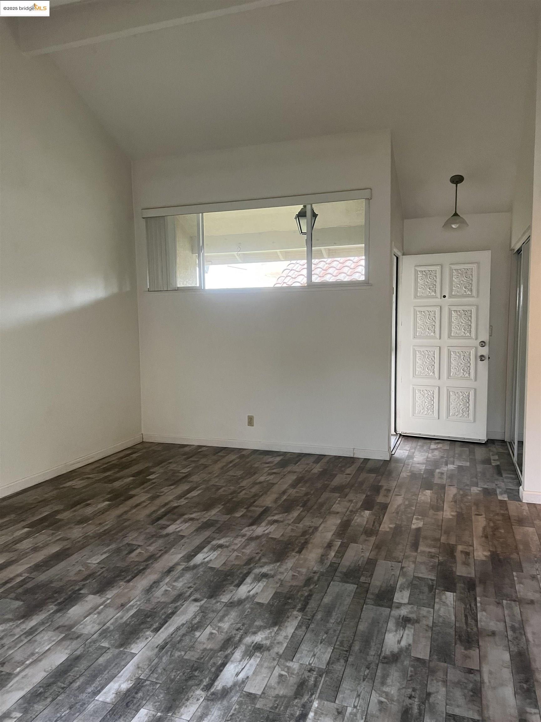 14 Long Creek Cir, Clayton, California 94517, 2 Bedrooms Bedrooms, 6 Rooms Rooms,2 BathroomsBathrooms,Residential Lease,For Rent,14 Long Creek Cir,41102716