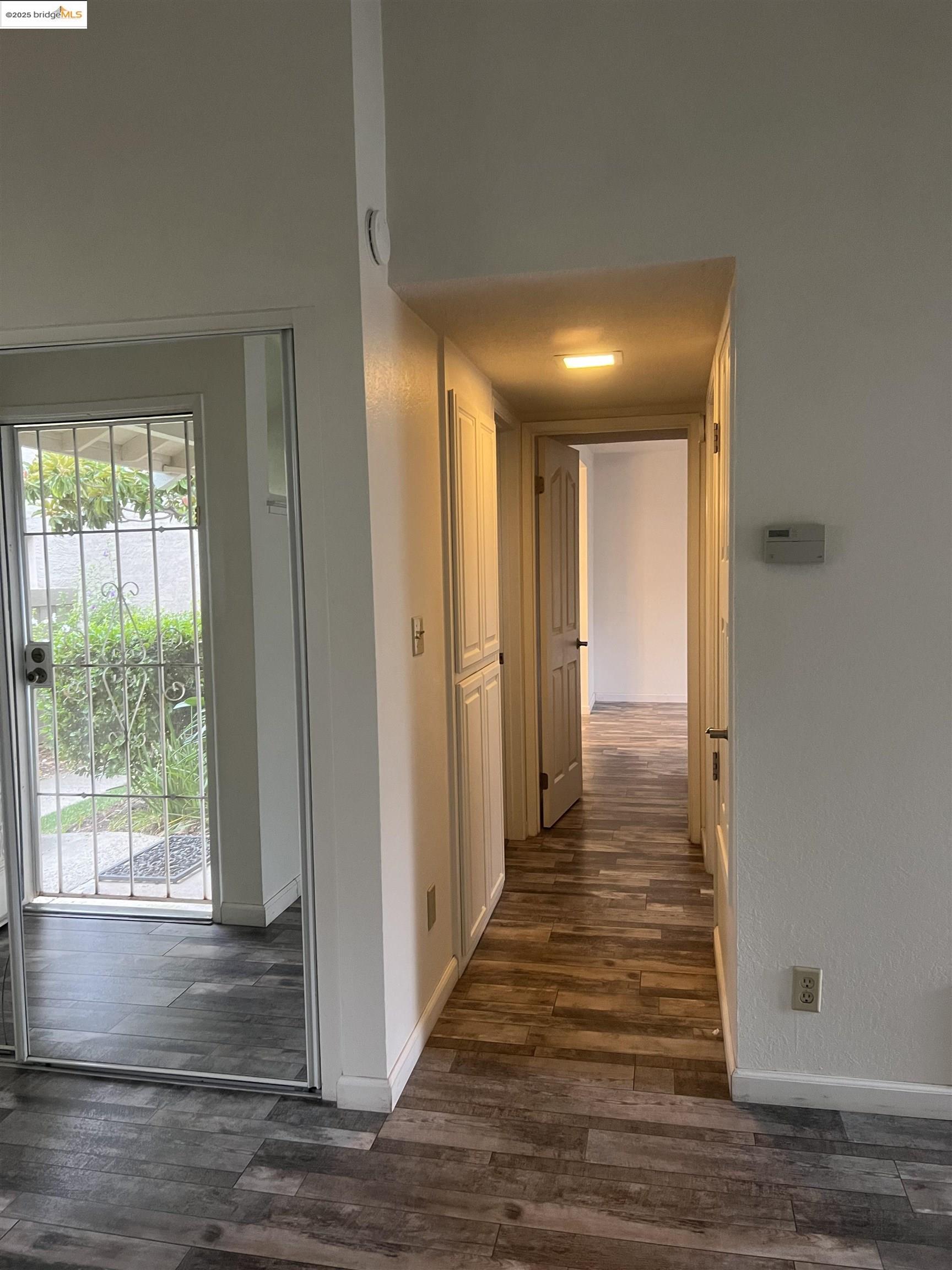 14 Long Creek Cir, Clayton, California 94517, 2 Bedrooms Bedrooms, 6 Rooms Rooms,2 BathroomsBathrooms,Residential Lease,For Rent,14 Long Creek Cir,41102716