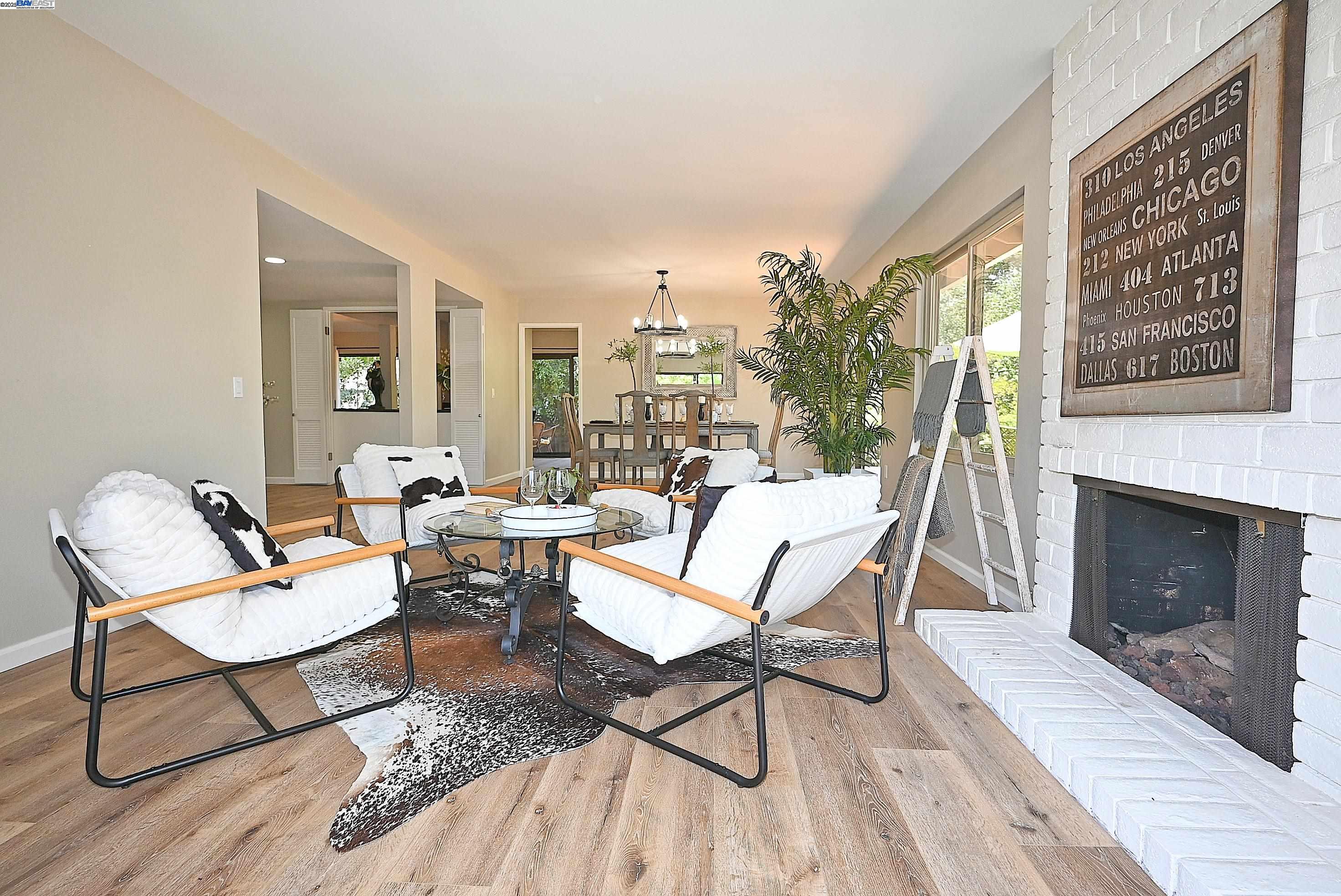 Detail Gallery Image 11 of 31 For 241 Belaire Ct, Danville,  CA 94526 - 4 Beds | 2/1 Baths