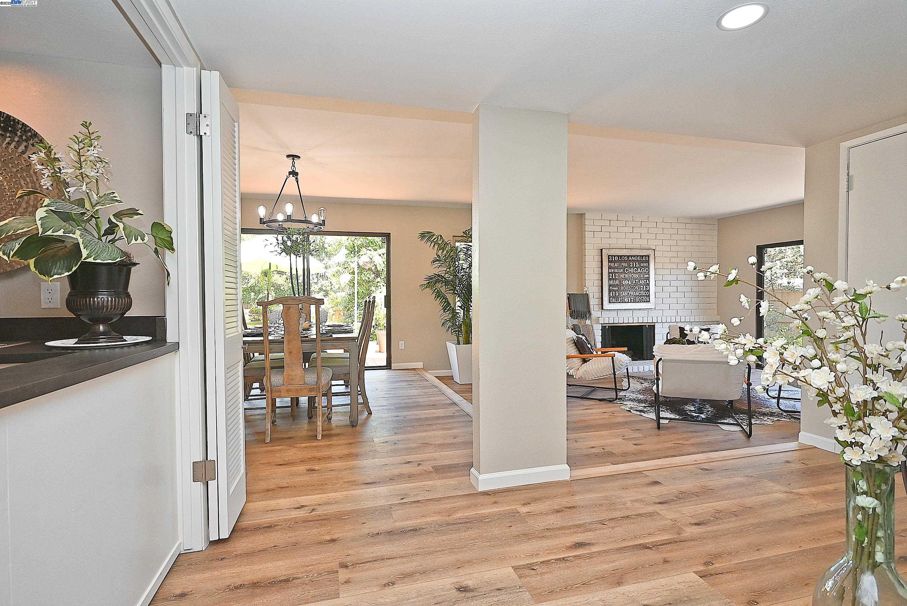 Detail Gallery Image 16 of 31 For 241 Belaire Ct, Danville,  CA 94526 - 4 Beds | 2/1 Baths