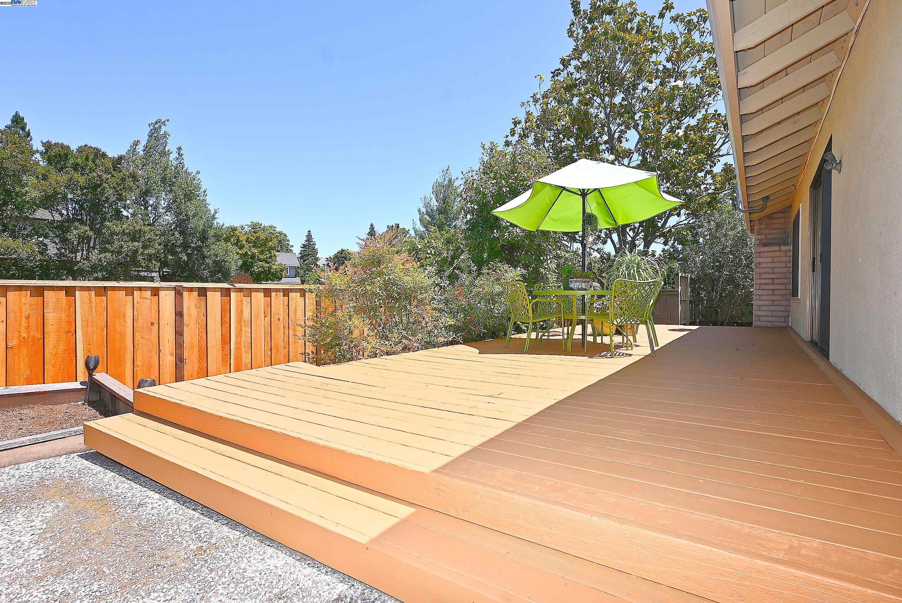 Detail Gallery Image 29 of 31 For 241 Belaire Ct, Danville,  CA 94526 - 4 Beds | 2/1 Baths