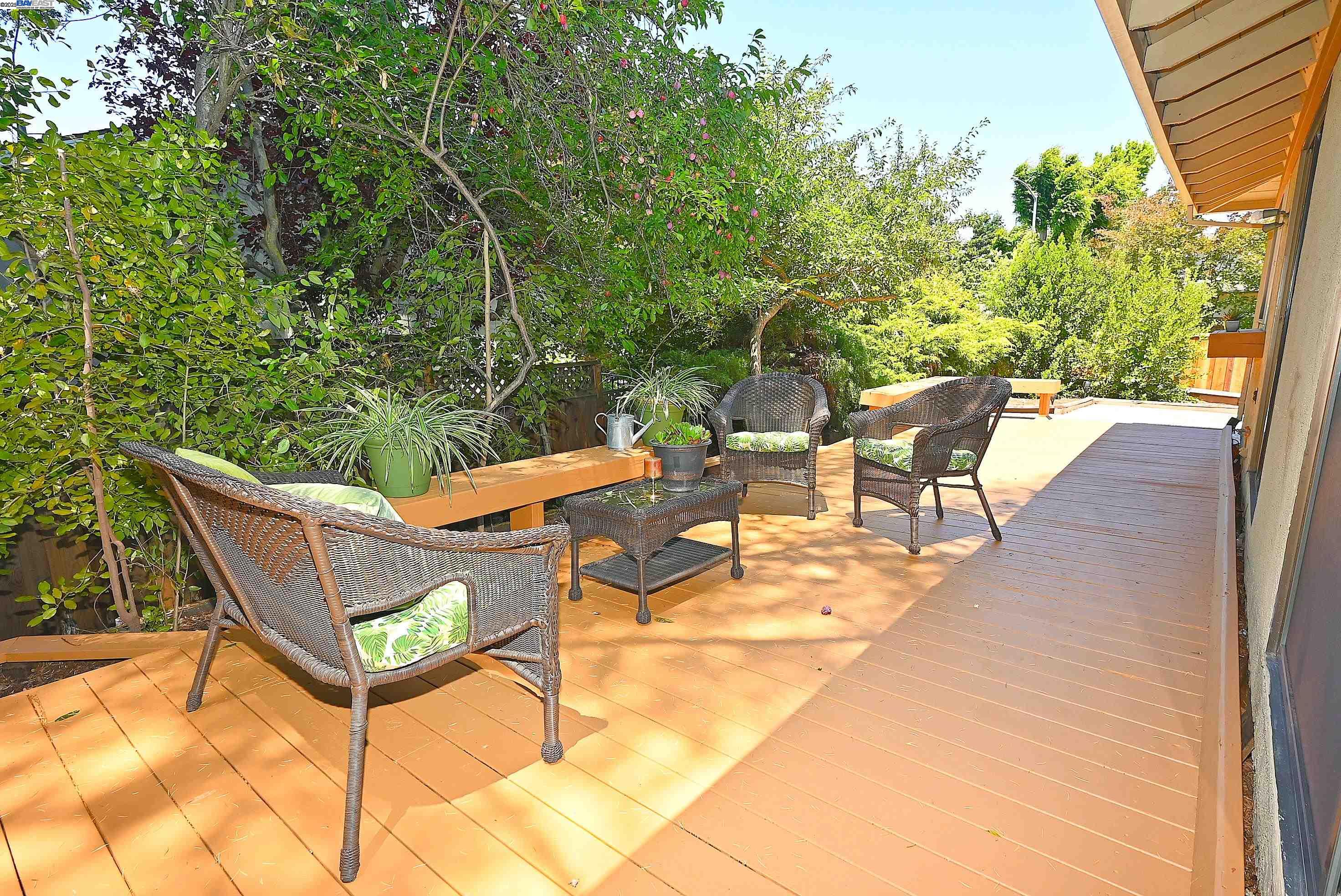 Detail Gallery Image 30 of 31 For 241 Belaire Ct, Danville,  CA 94526 - 4 Beds | 2/1 Baths