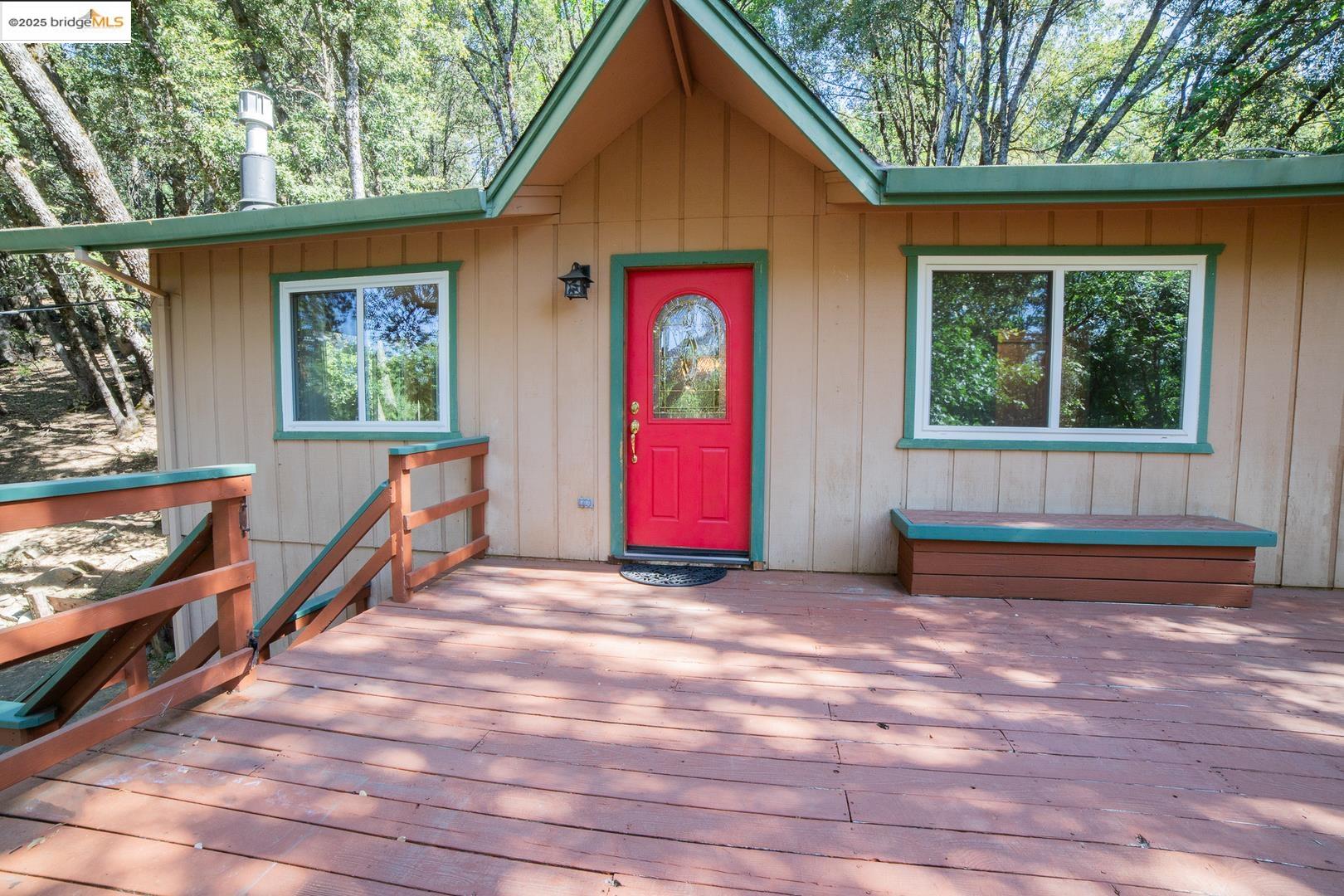 Detail Gallery Image 2 of 34 For 18070 Pipit Ct, Twain Harte,  CA 95383 - 3 Beds | 2 Baths