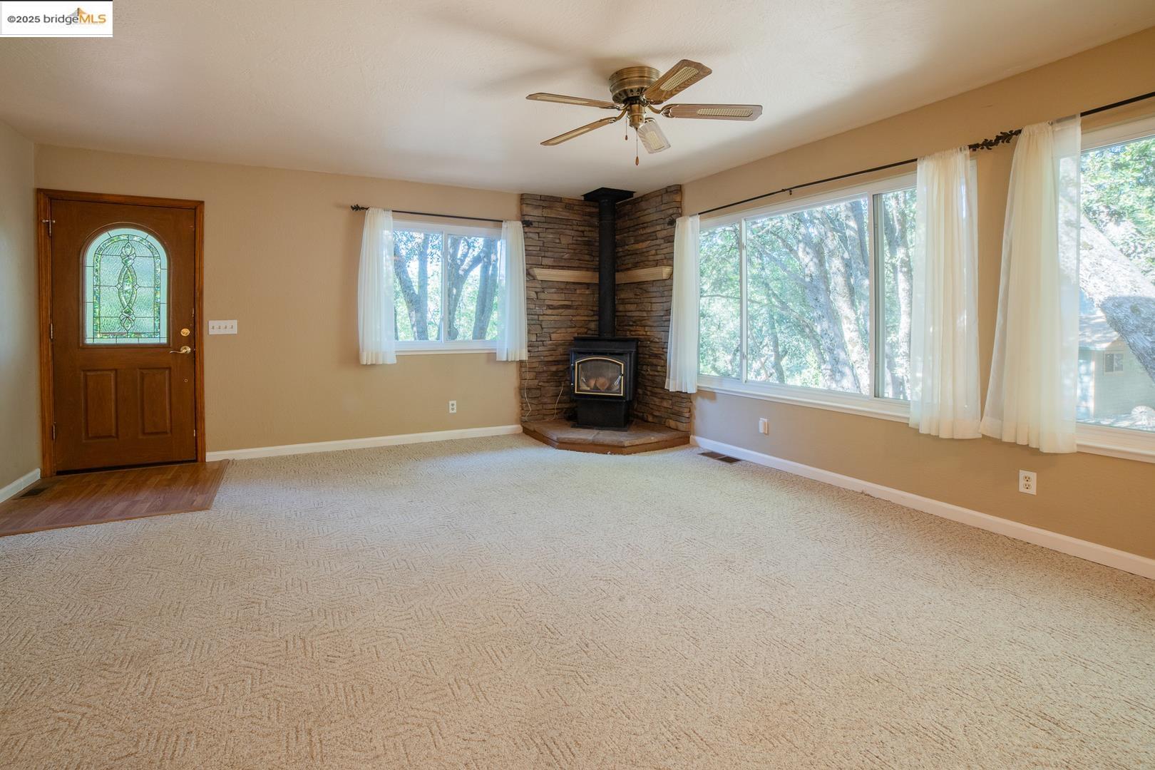 Detail Gallery Image 13 of 34 For 18070 Pipit Ct, Twain Harte,  CA 95383 - 3 Beds | 2 Baths