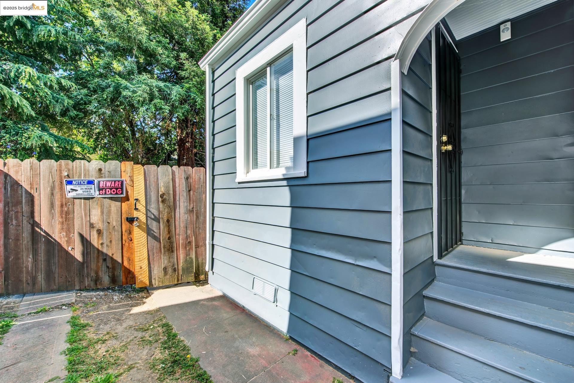 Detail Gallery Image 28 of 47 For 1806 105th Ave, Oakland,  CA 94603 - 3 Beds | 1/1 Baths