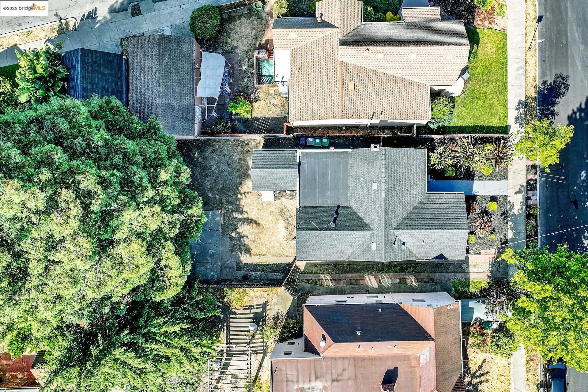 Detail Gallery Image 36 of 47 For 1806 105th Ave, Oakland,  CA 94603 - 3 Beds | 1/1 Baths
