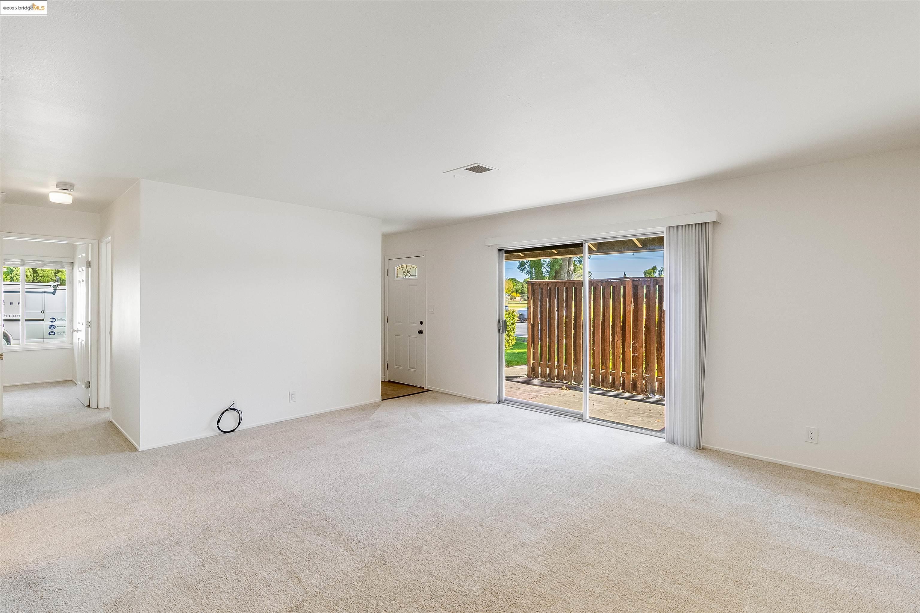 Photo #15: 41102723 Listing: Photo #15