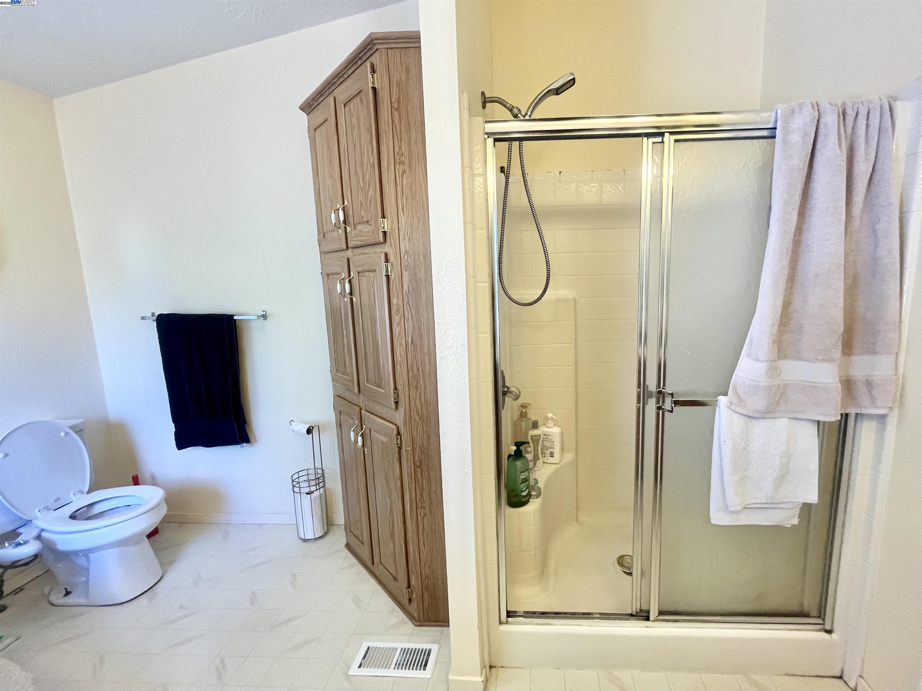 Detail Gallery Image 10 of 13 For 307 Southbay Dr #307,  San Jose,  CA 95134 - 3 Beds | 2 Baths