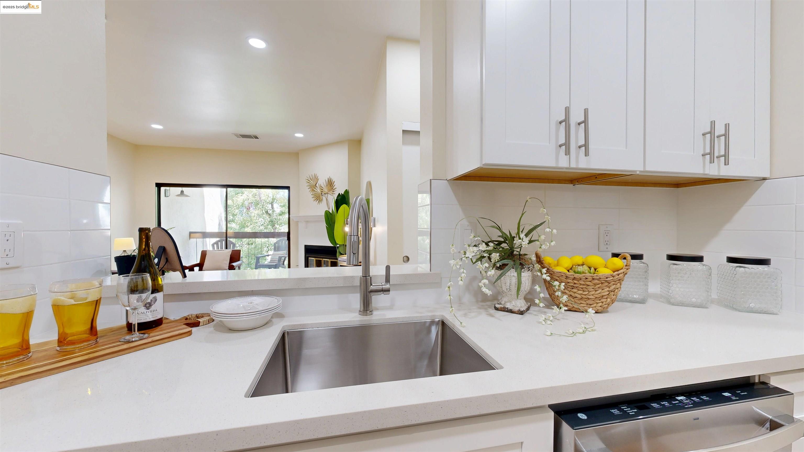 Photo #16: 41102735 Listing: Photo #16