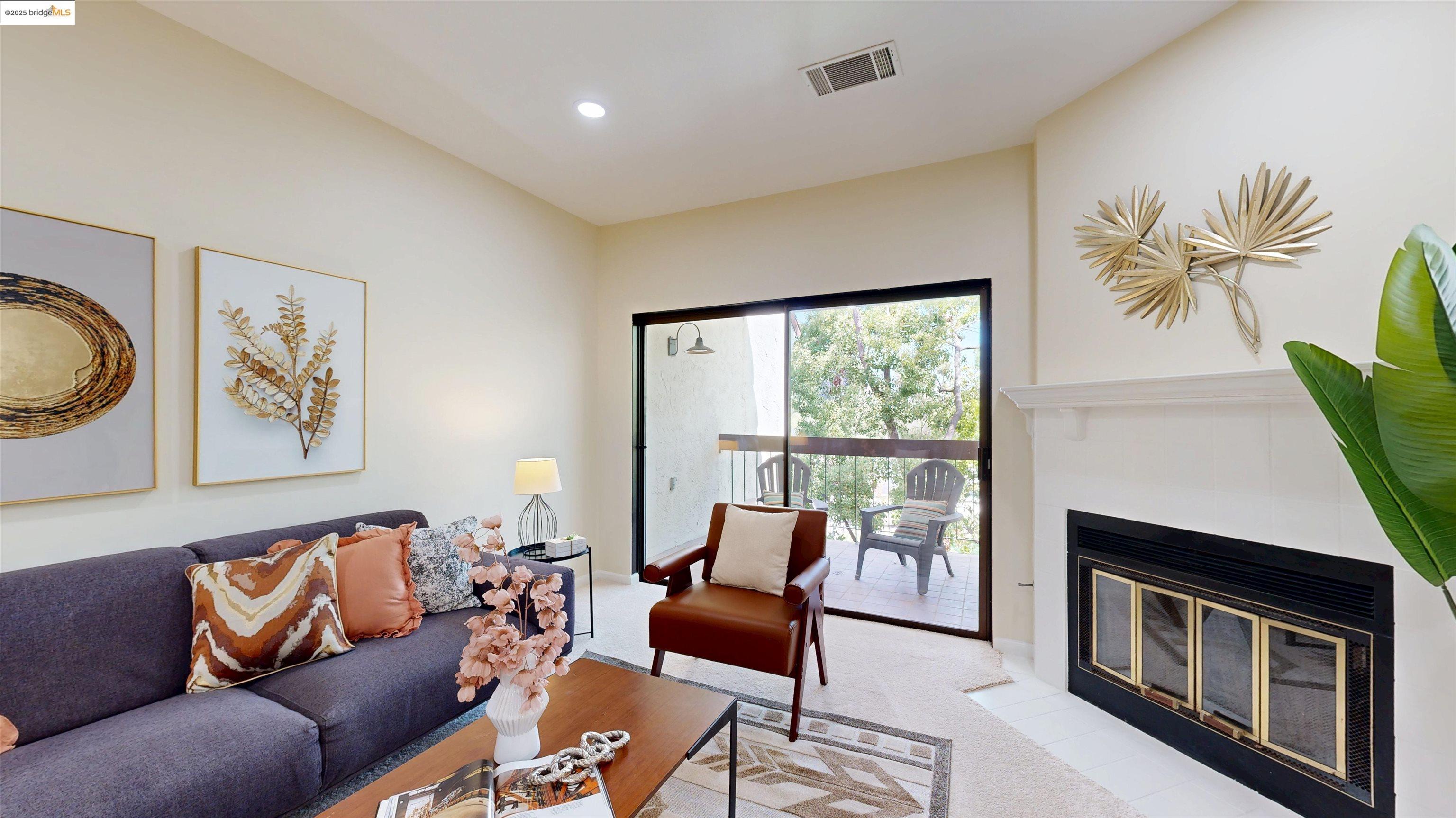 Photo #6: 41102735 Listing 