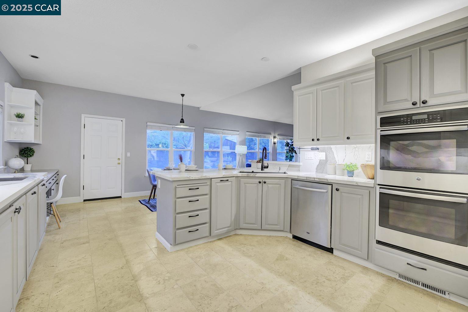Detail Gallery Image 15 of 53 For 115 Shadewell Dr, Danville,  CA 94506 - 4 Beds | 3/1 Baths