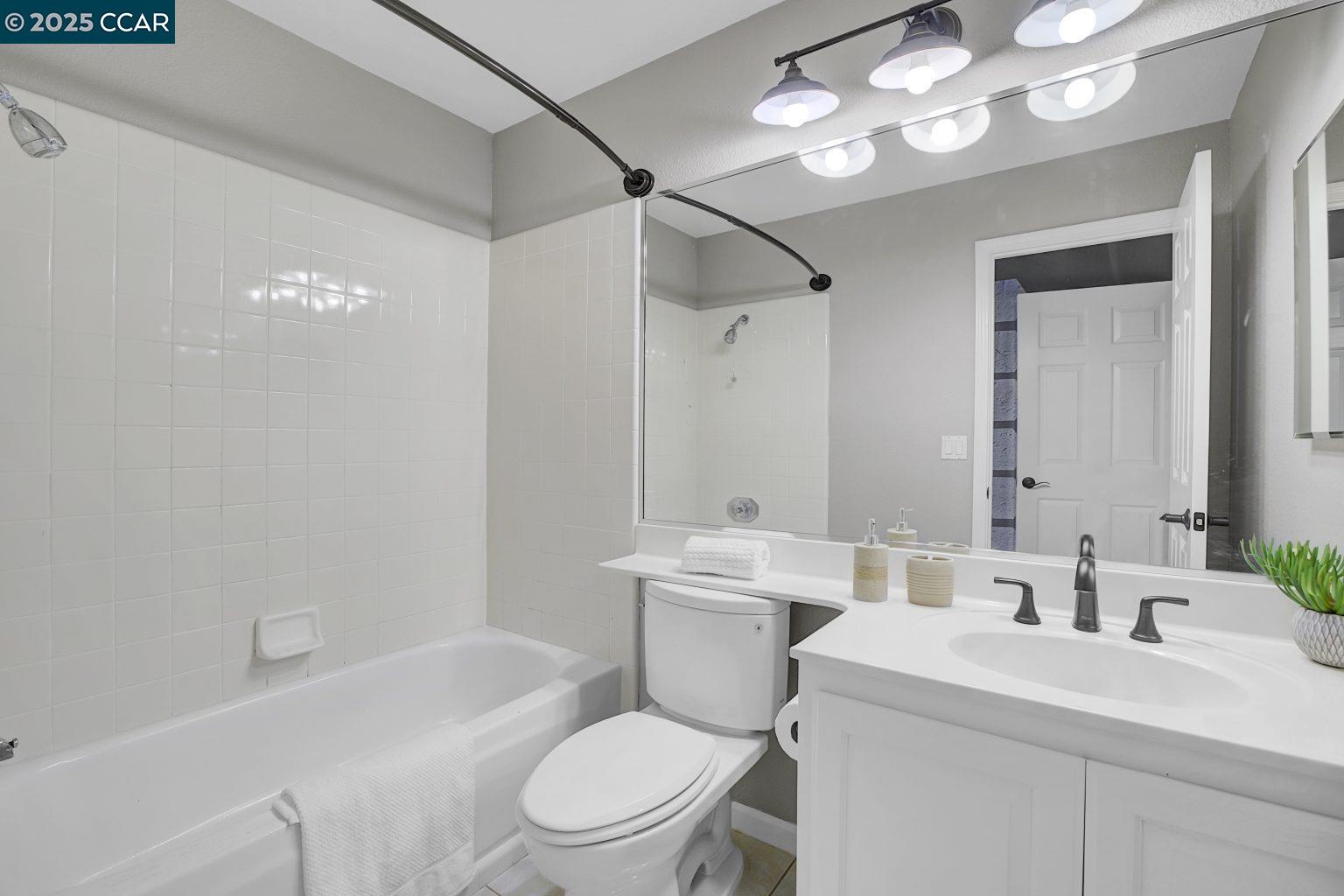 Detail Gallery Image 29 of 53 For 115 Shadewell Dr, Danville,  CA 94506 - 4 Beds | 3/1 Baths