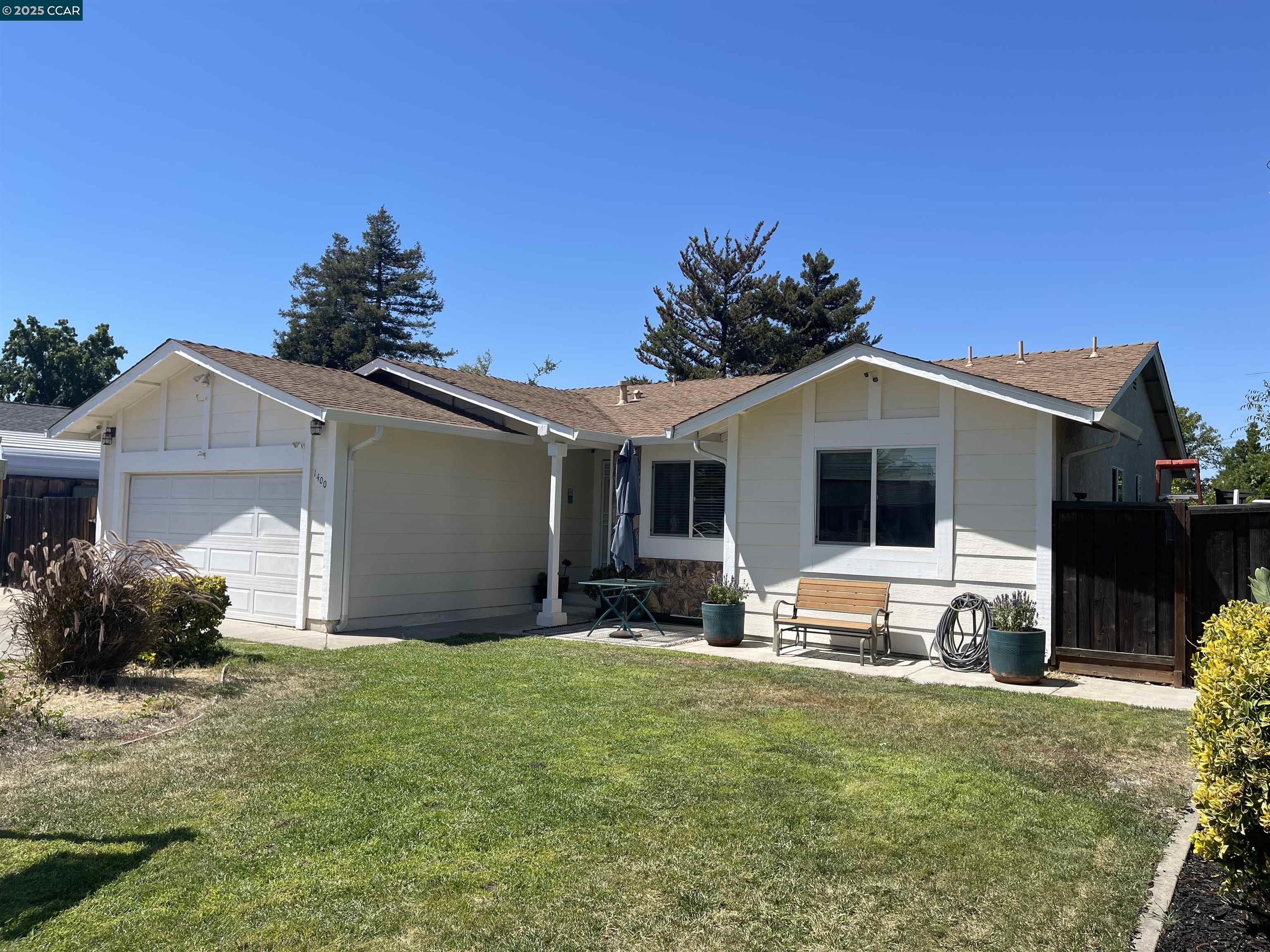 Detail Gallery Image 1 of 1 For 1400 Wildcat Way, Oakley,  CA 94561 - 3 Beds | 2 Baths