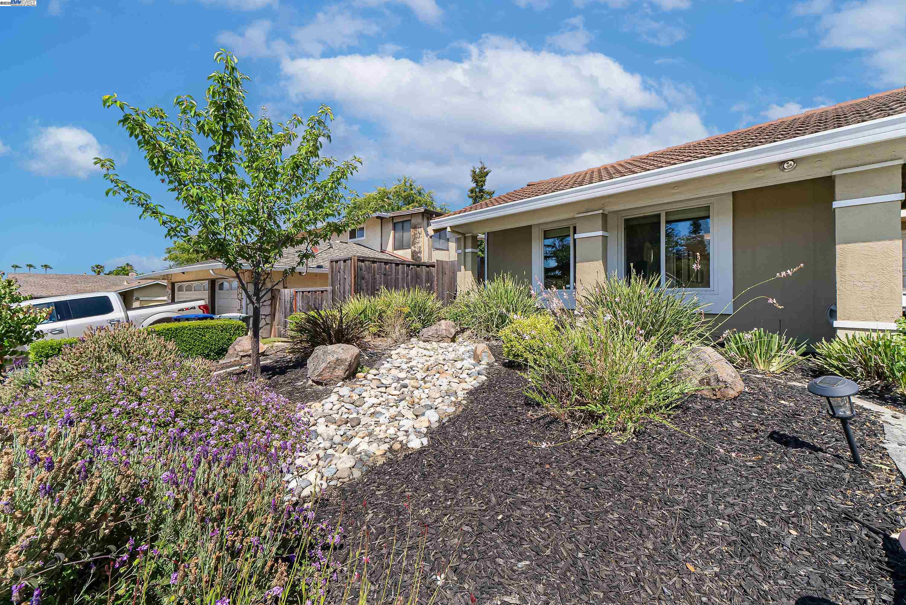 Detail Gallery Image 5 of 53 For 3658 Touriga Dr, Pleasanton,  CA 94566 - 4 Beds | 2 Baths