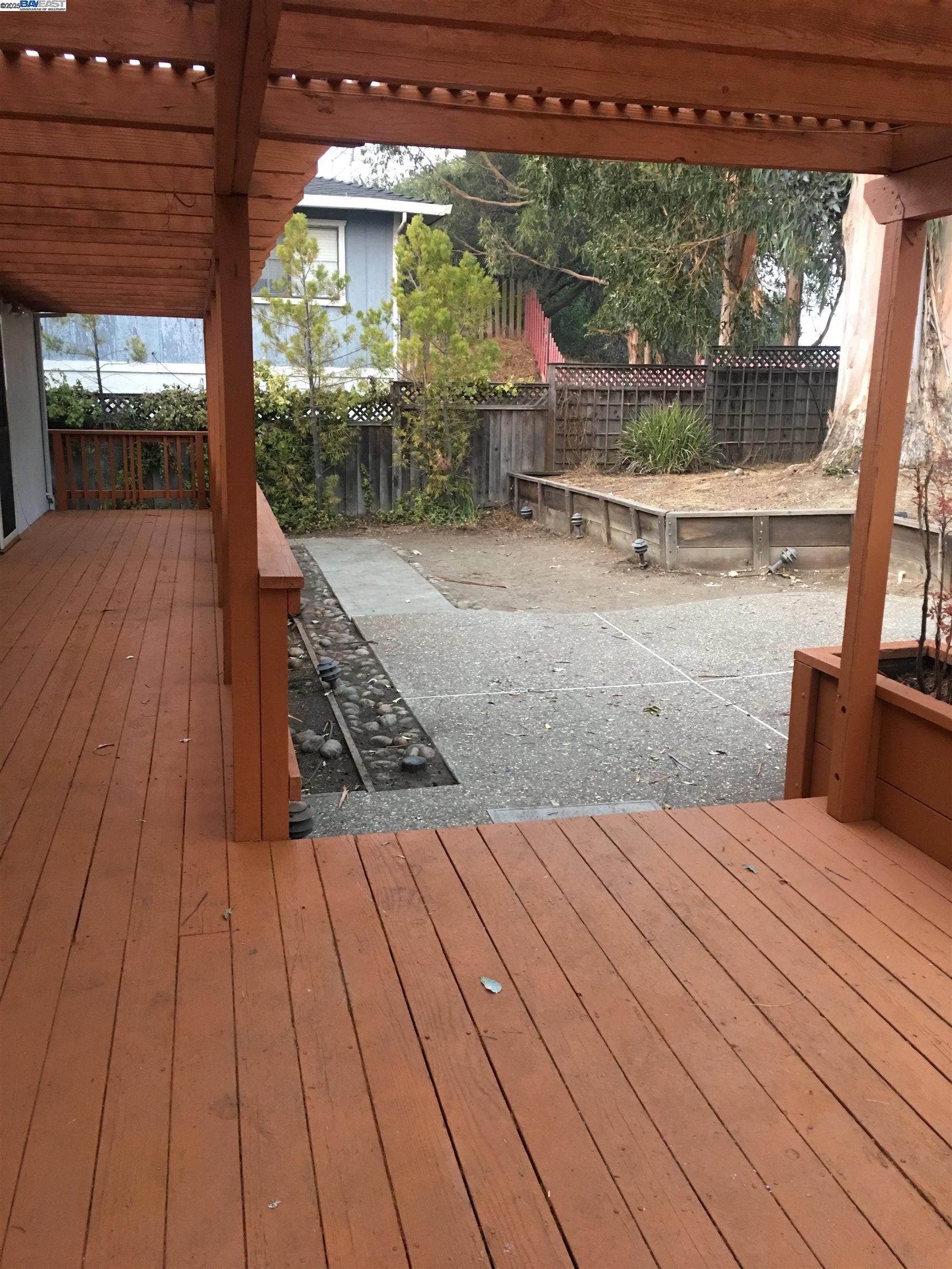 Detail Gallery Image 13 of 13 For Cynthia Ct, Hayward,  CA 94541 - 4 Beds | 2/1 Baths