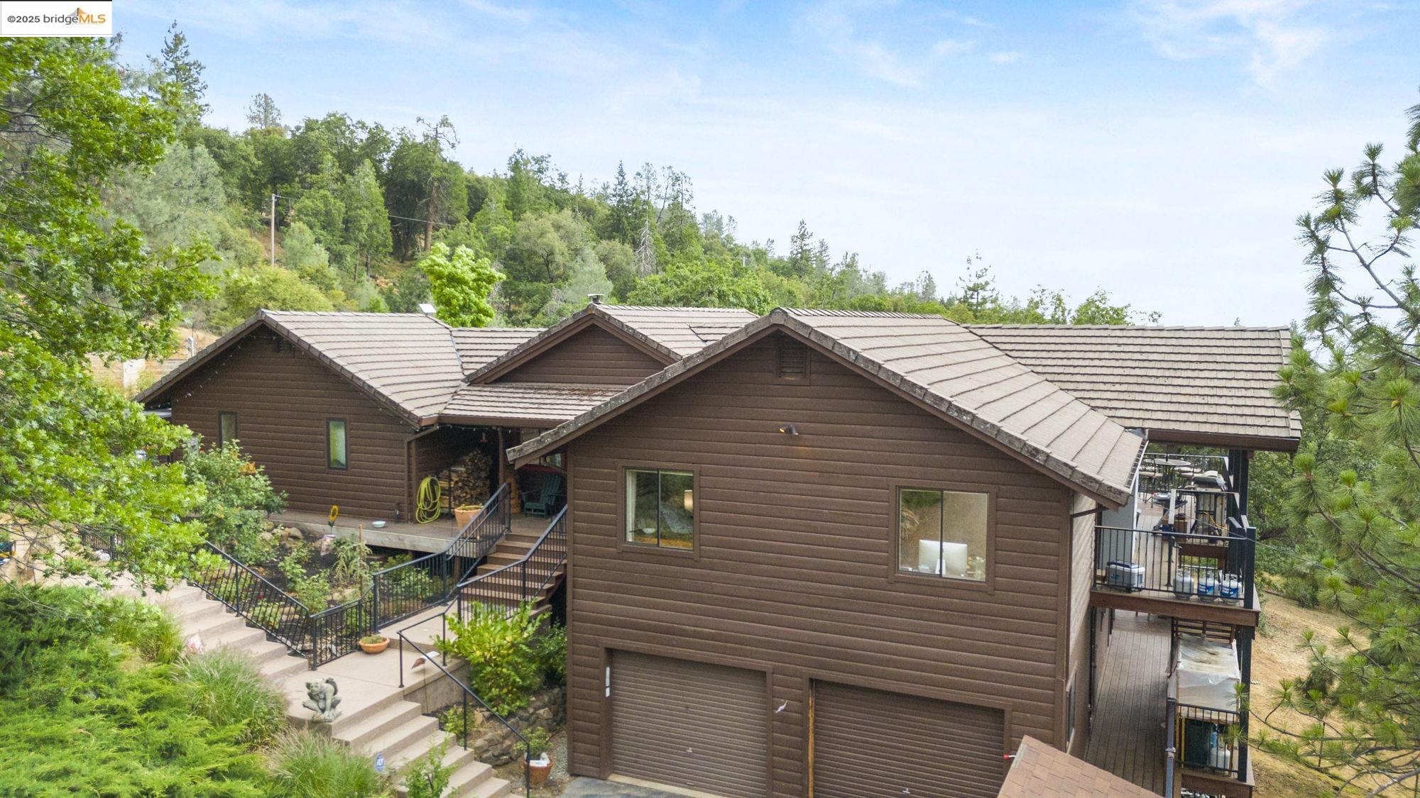 Detail Gallery Image 11 of 58 For 21762 Hunts Rd, Sonora,  CA 95370 - 3 Beds | 3 Baths