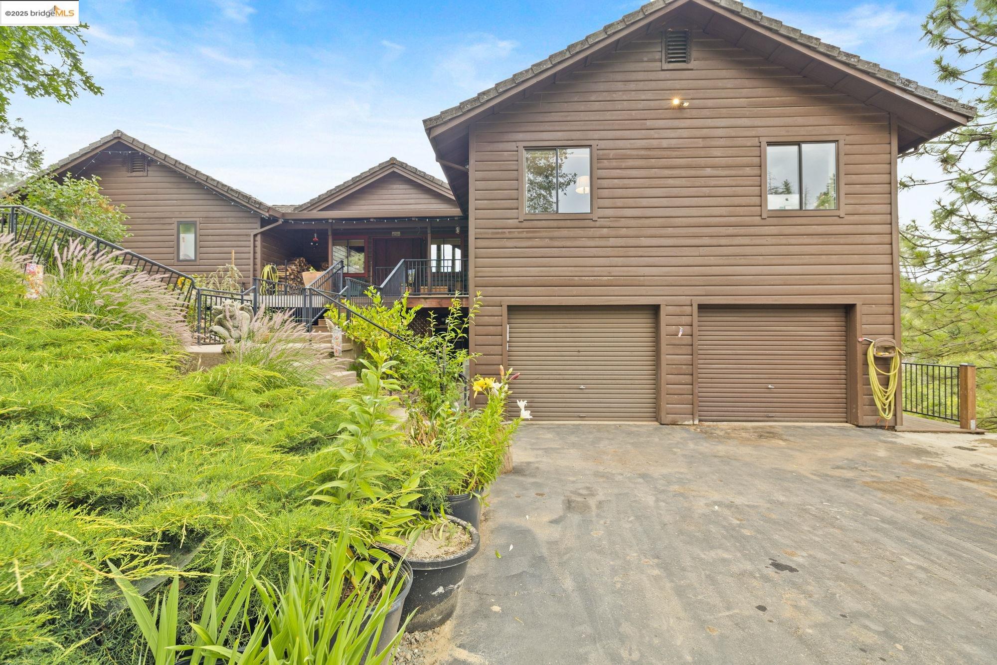 Detail Gallery Image 12 of 58 For 21762 Hunts Rd, Sonora,  CA 95370 - 3 Beds | 3 Baths