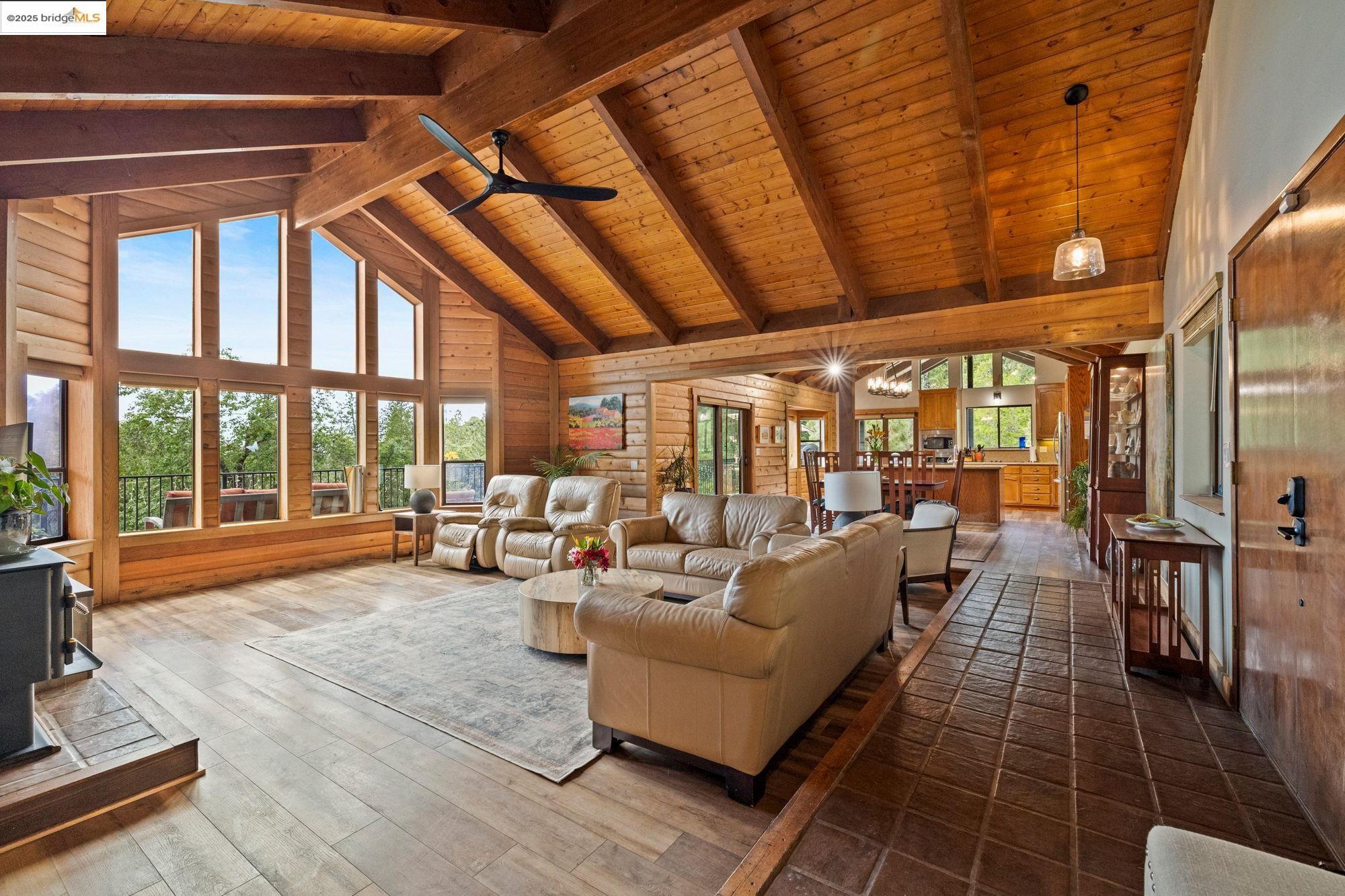 Detail Gallery Image 13 of 58 For 21762 Hunts Rd, Sonora,  CA 95370 - 3 Beds | 3 Baths