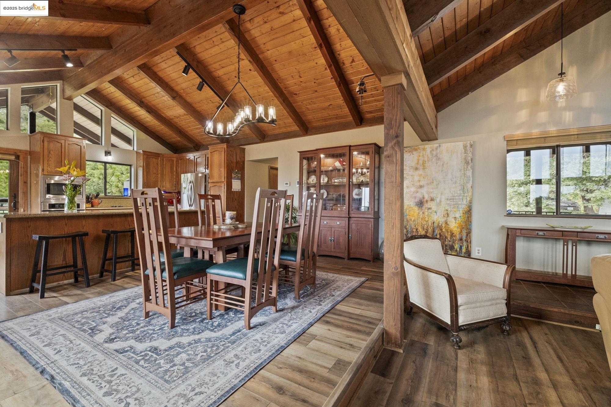 Detail Gallery Image 16 of 58 For 21762 Hunts Rd, Sonora,  CA 95370 - 3 Beds | 3 Baths